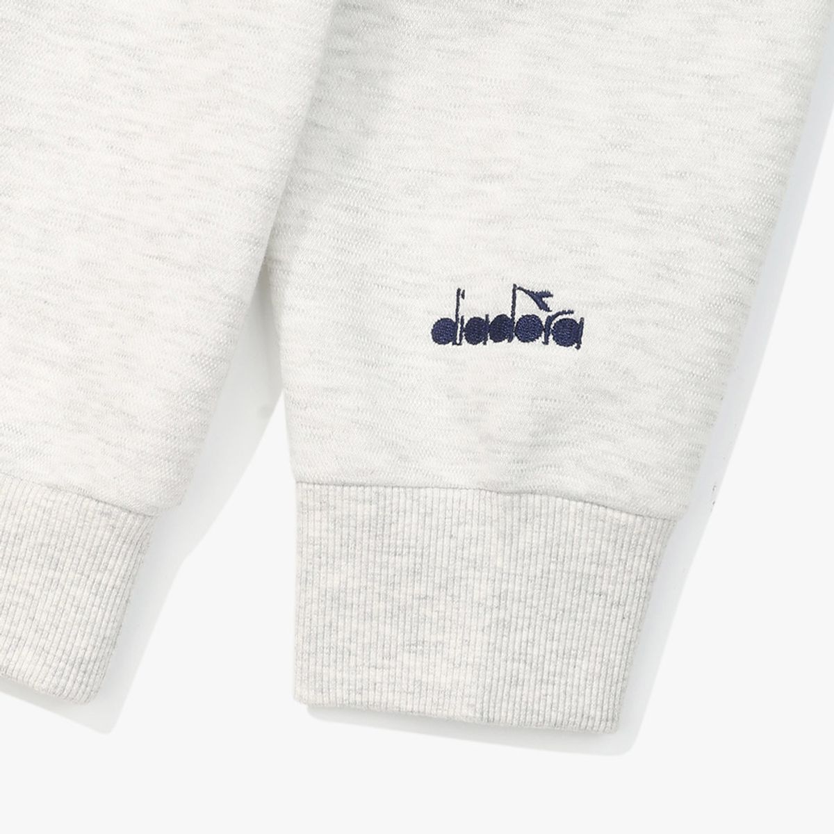 디아도라(diadora) 컬러블럭 맨투맨 MELANGE GREY