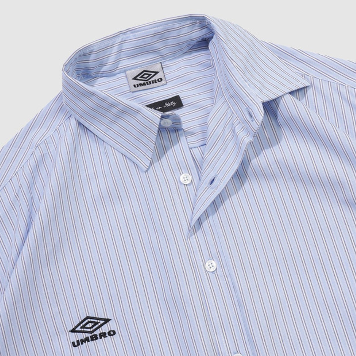 엄브로(UMBRO) [UMBRO X SLAM JAM] 스튜어드 셔츠 블루 UQ411CJKO4