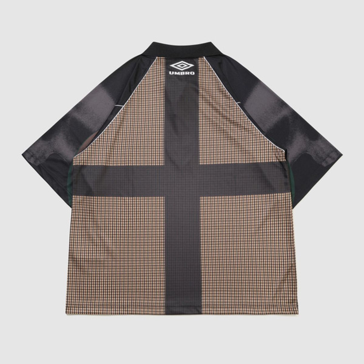 엄브로(UMBRO) [UMBRO X SLAM JAM] Cult Unity 폴로 반팔 저지 베이지 UQ411CRJO2