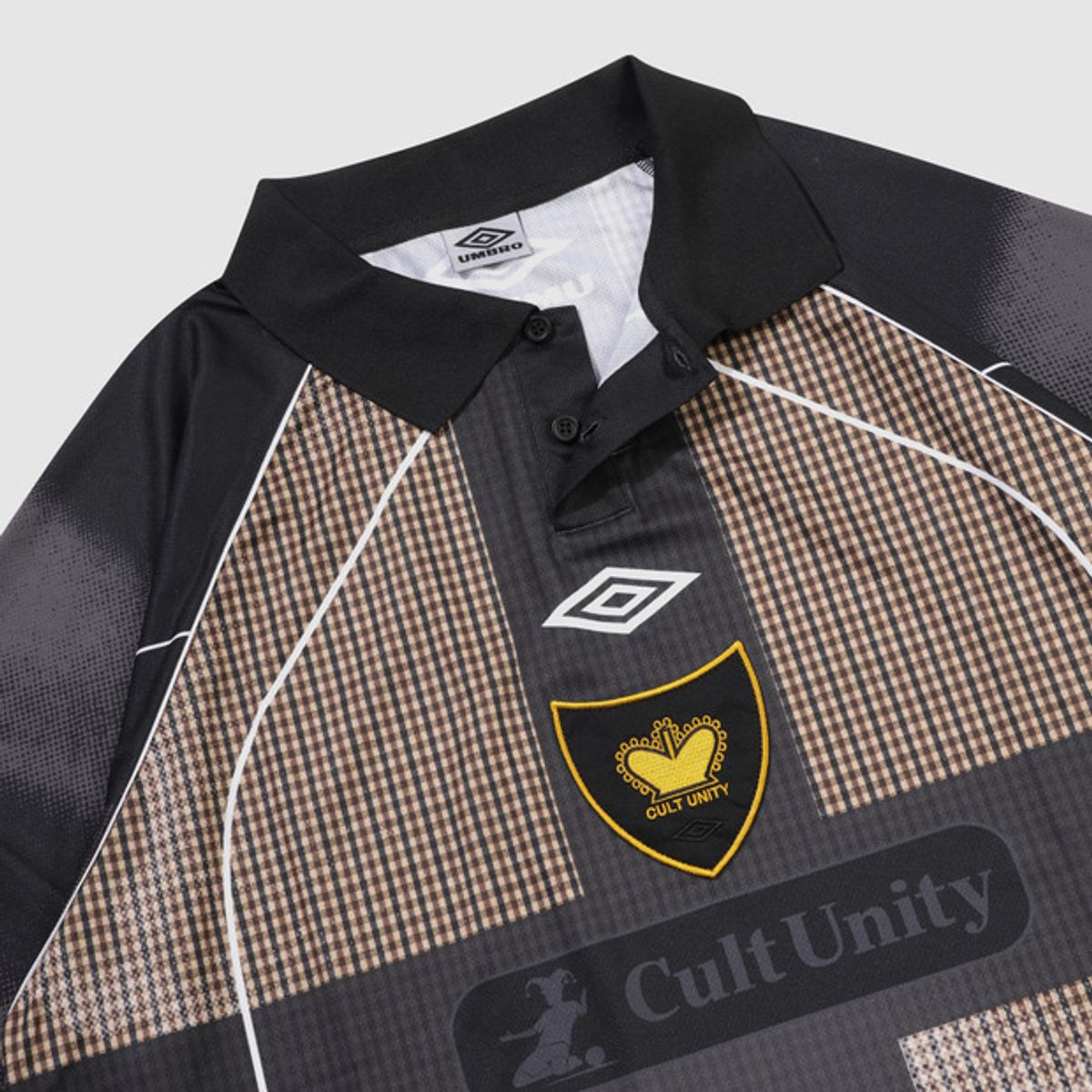 엄브로(UMBRO) [UMBRO X SLAM JAM] Cult Unity 폴로 반팔 저지 베이지 UQ411CRJO2
