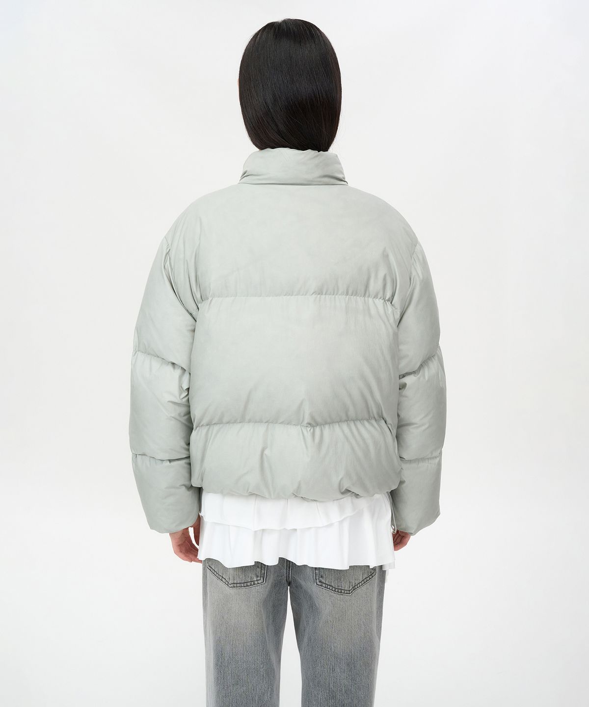 인사일런스 우먼(INSILENCE WOMEN) 베이직 립스탑 구스 다운 PALE GREEN