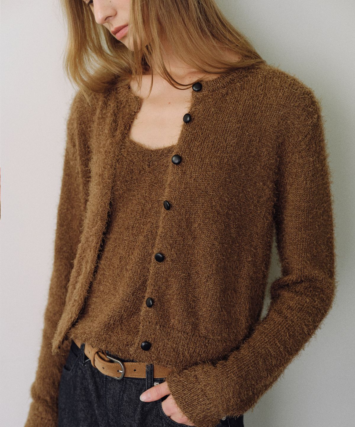 유라고(URAGO) Hairy button knit cardigan