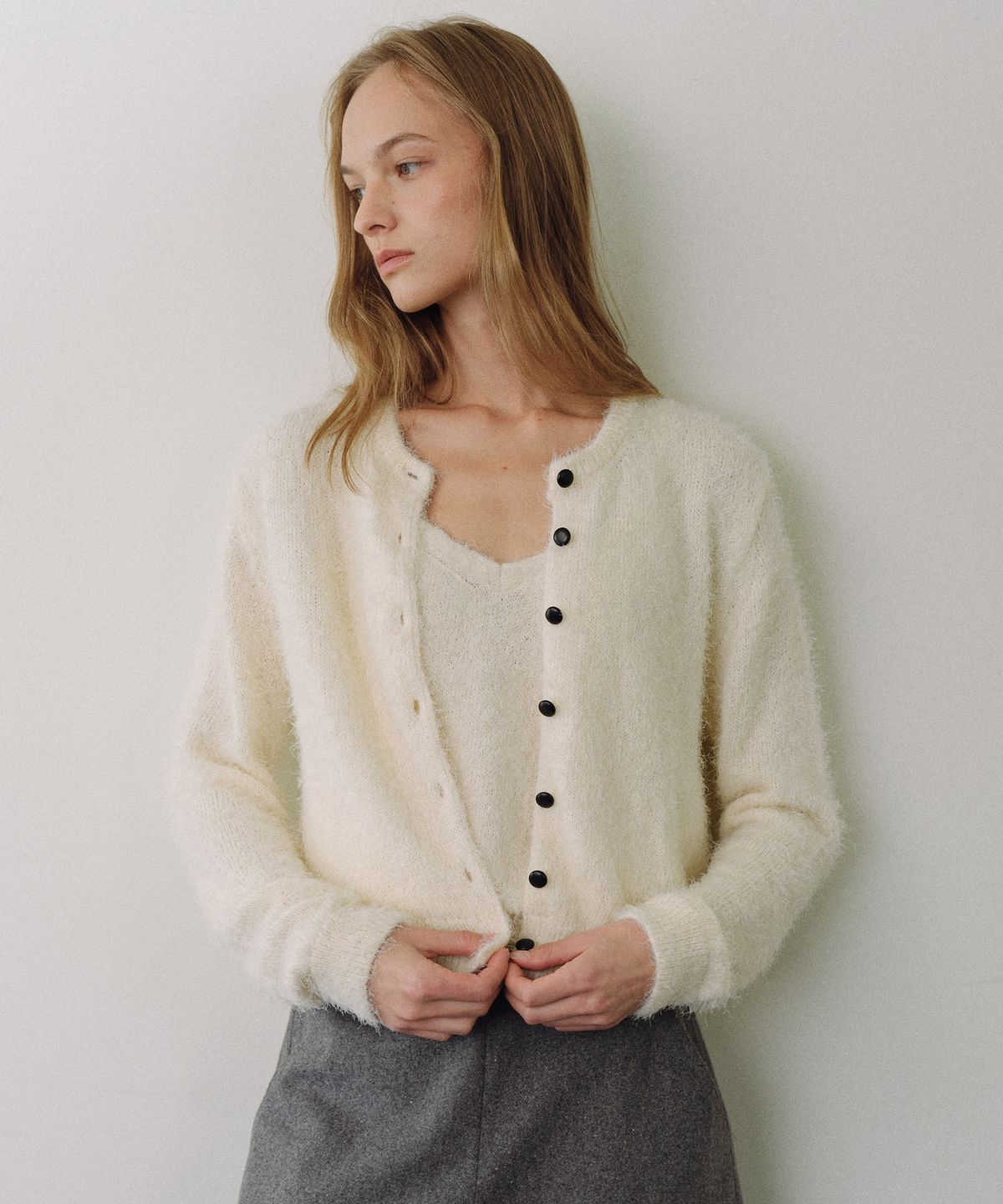 유라고(URAGO) Hairy button knit cardigan