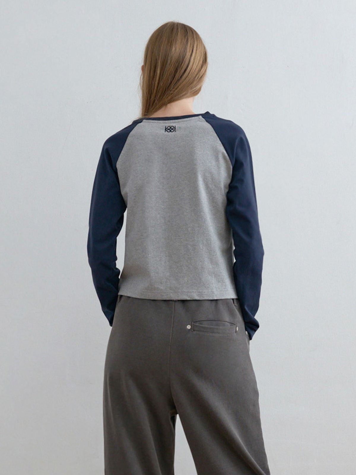 기준(KIJUN) Rose Raglan Tee Navy