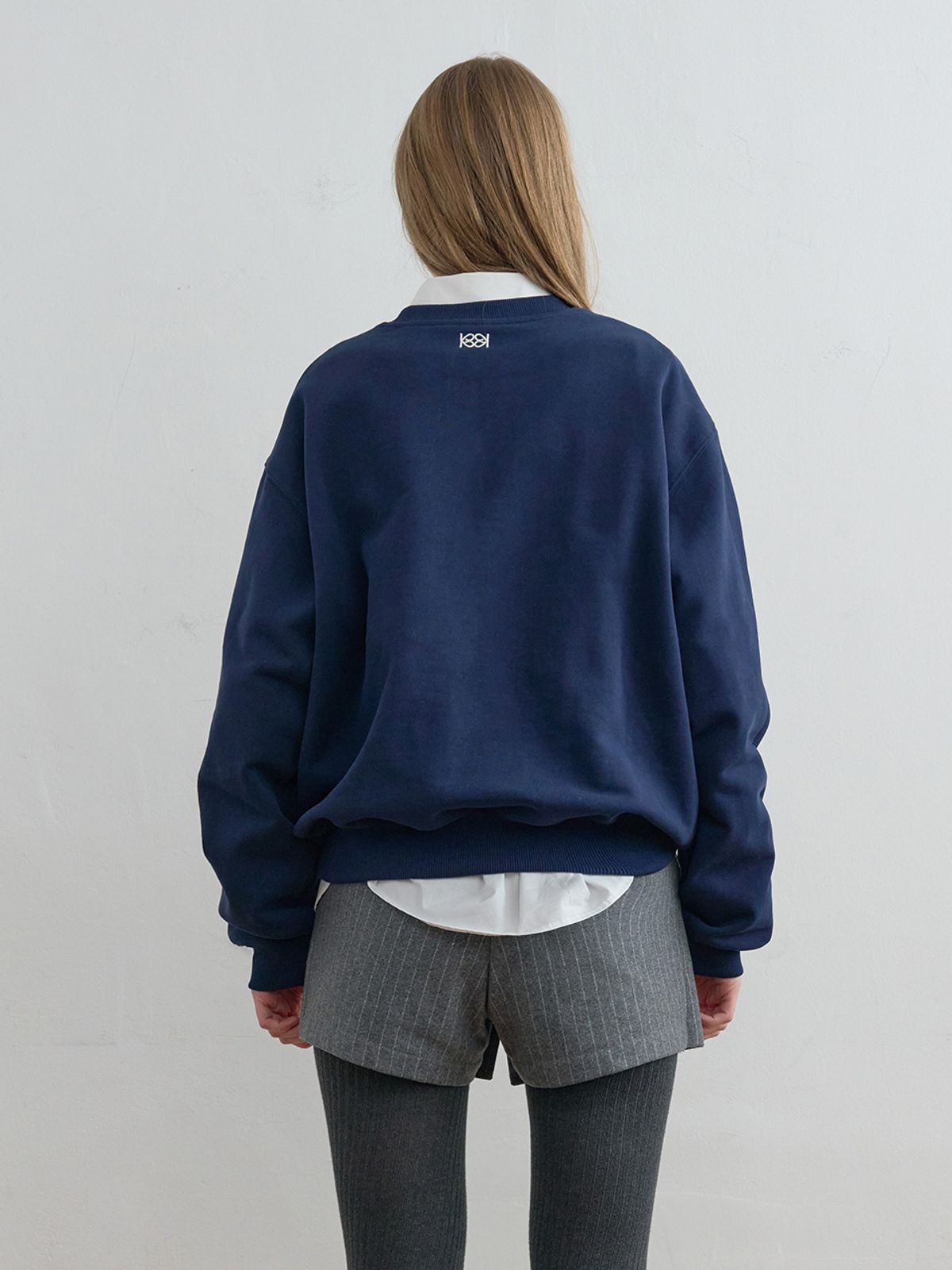 기준(KIJUN) Heart Emblem Sweatshirt Navy