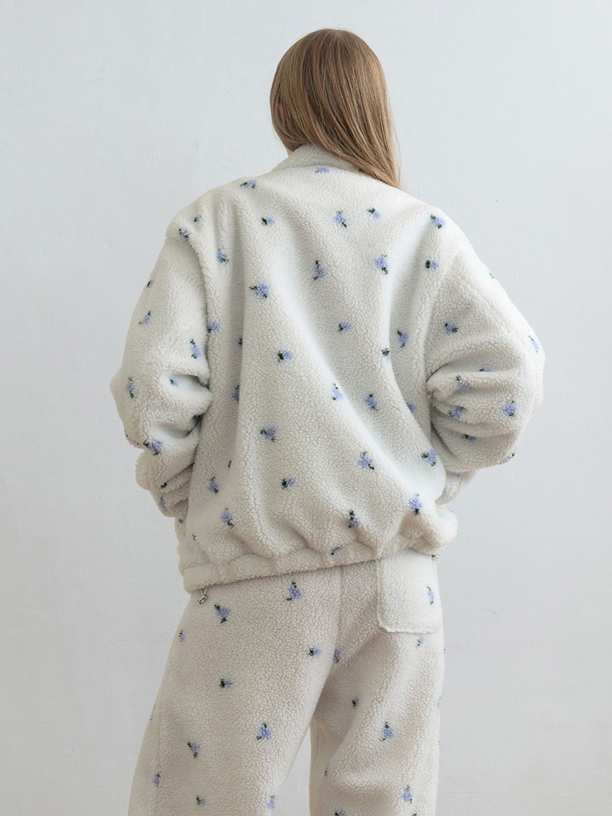 기준(KIJUN) Blossom Fleece Jacket Ivory