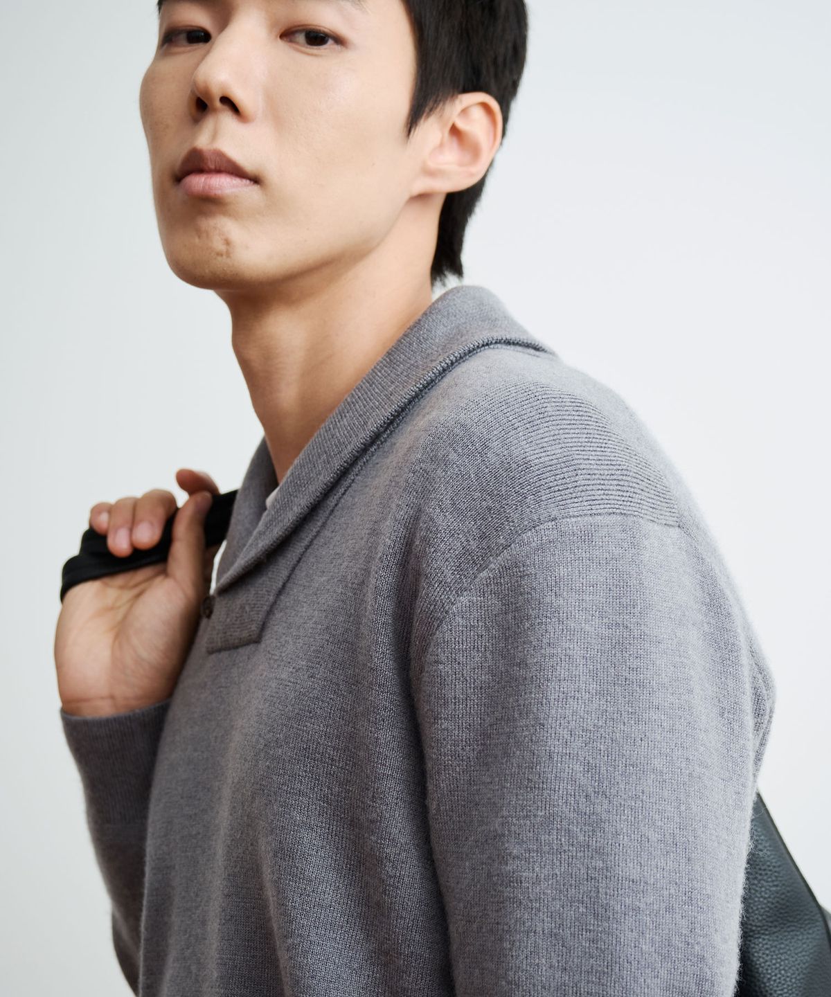 더니트컴퍼니(THEKNITCOMPANY) 발투르 울 숄카라 스웨터 3color