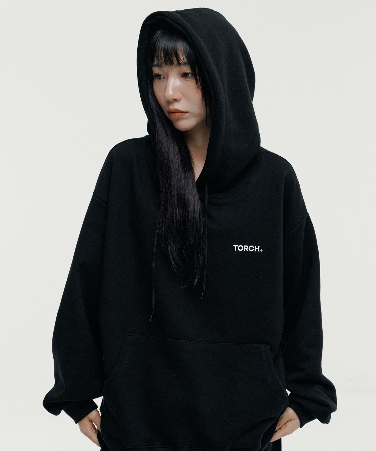 토치(TORCH) TORCH 0.3.1 Logo HOODIE ［BLACK］