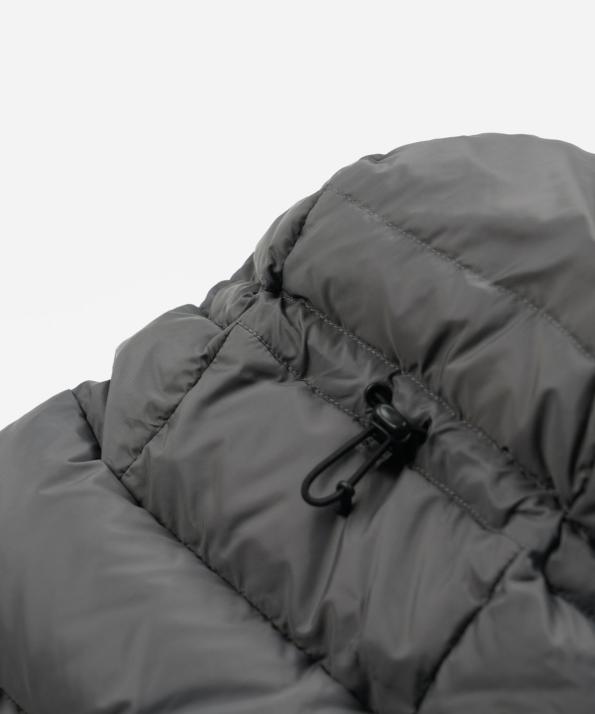 프리즘웍스(FRIZMWORKS) ALTAVIA DOWN PARKA _ GUN METAL