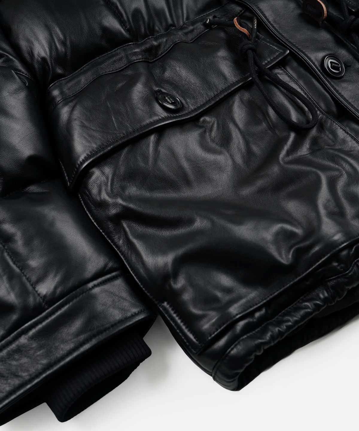 프리즘웍스(FRIZMWORKS) LAMBSKIN KARAKORAM GOOSE DOWN PARKA _ BLACK