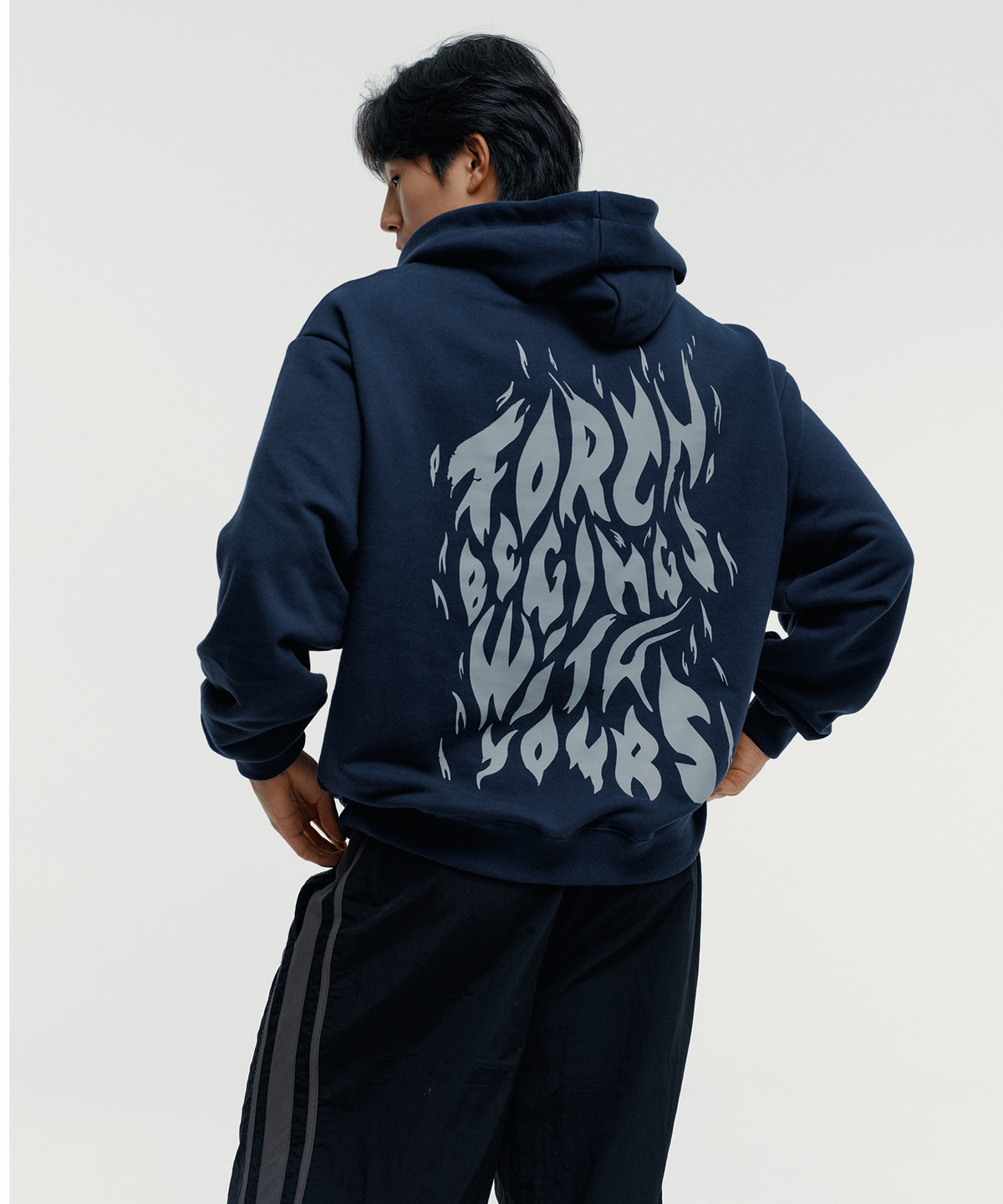 토치(TORCH) TORCH BEGINS HOODIE ［NAVY］