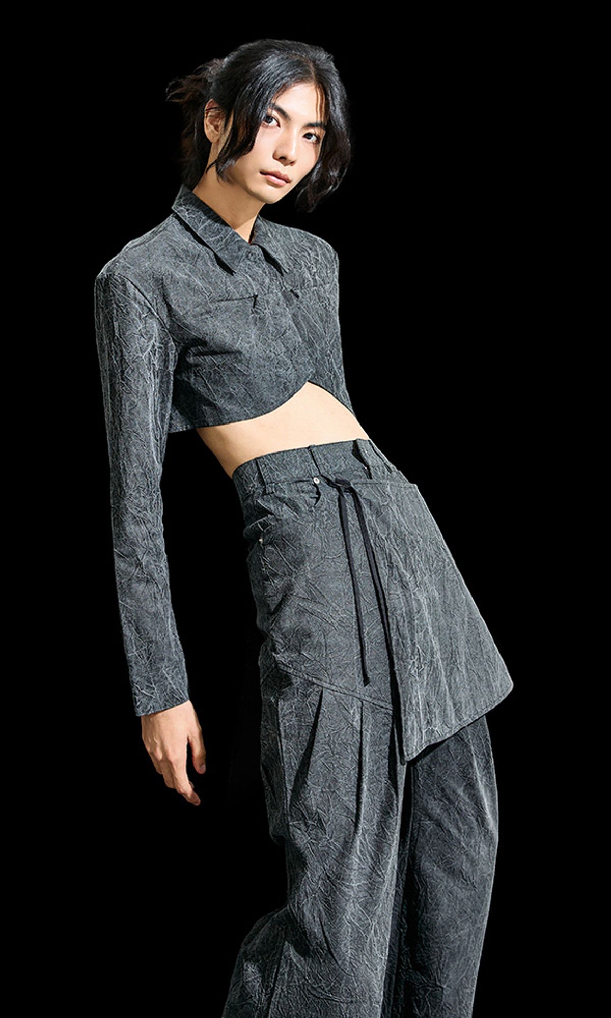 레큘리(RECULER) Wrinkle R-crop shirts Charcoal