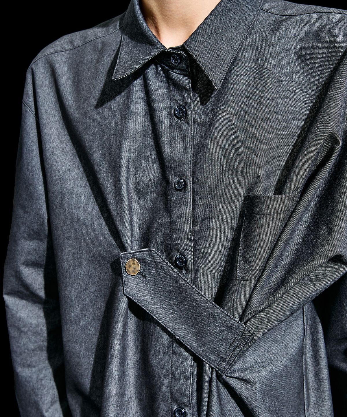 레큘리(RECULER) Draping Basic long Shirts  Like denim  Black