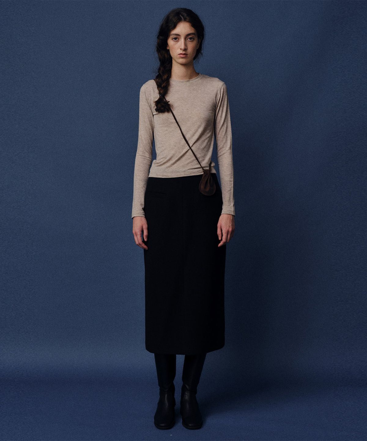 베이오드(BAIE OUD) Basic wool round T-shirt_beige