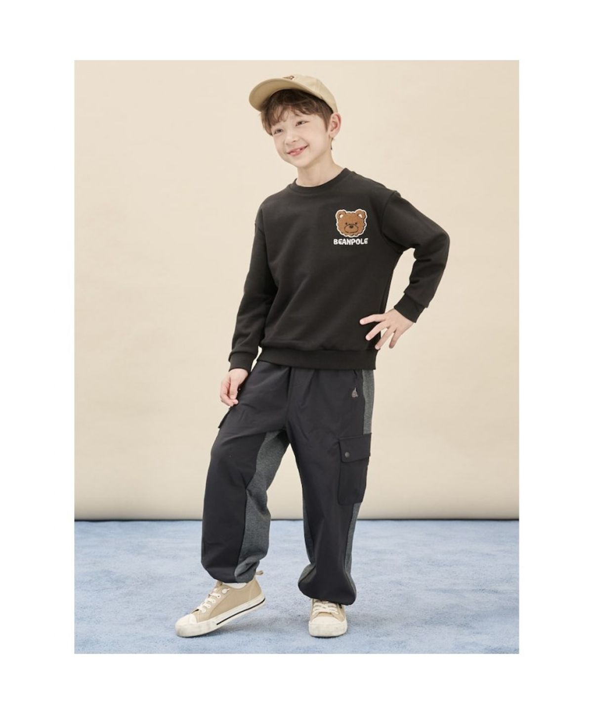 빈폴 키즈(BEANPOLE KIDS) 부클자수 곰돌이 폴키 스웨트 셔츠  블랙 (BI5X41U035)