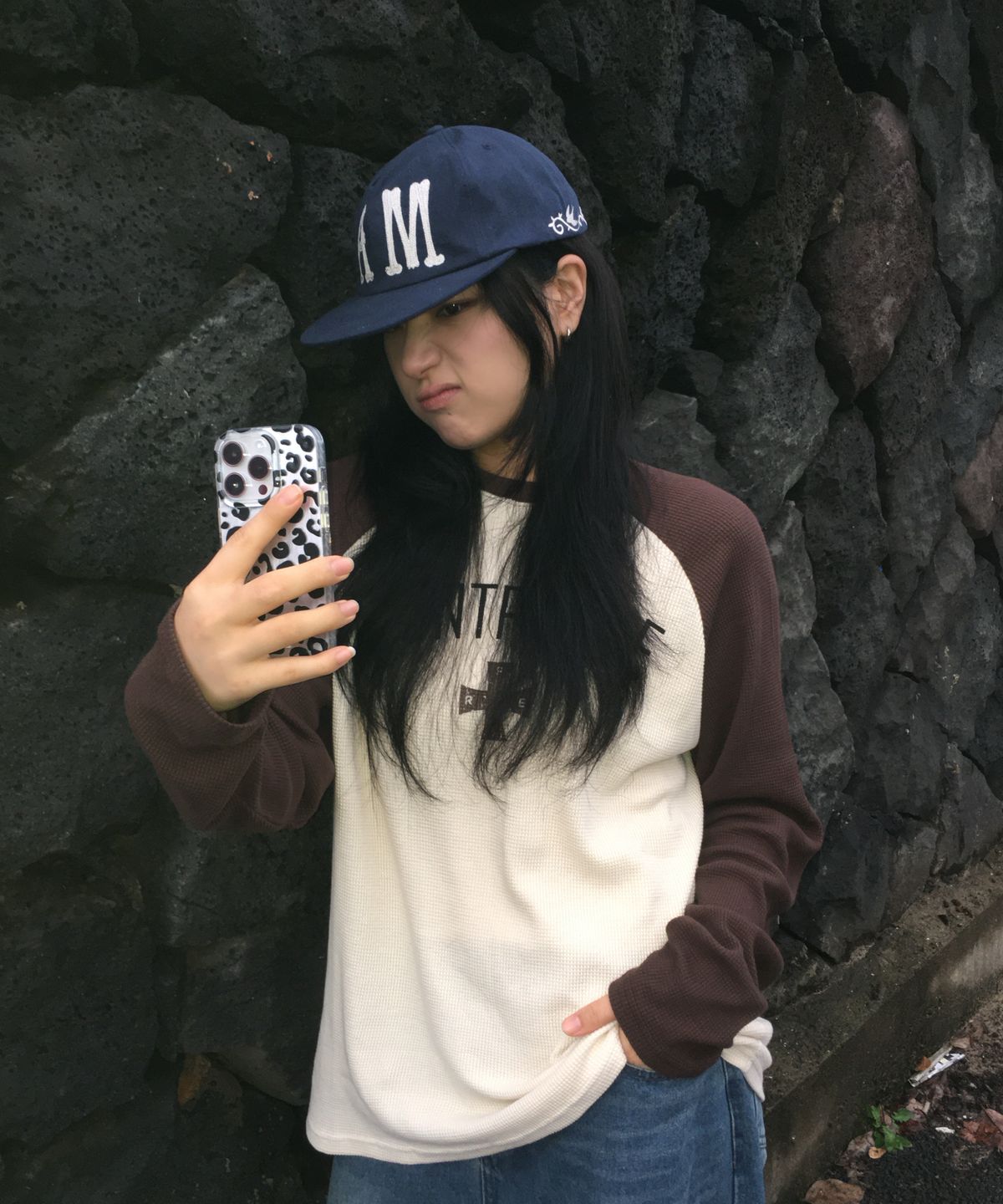 아모우(AMOU) Montpellie Waffle Reglan Long sleeve BROWN