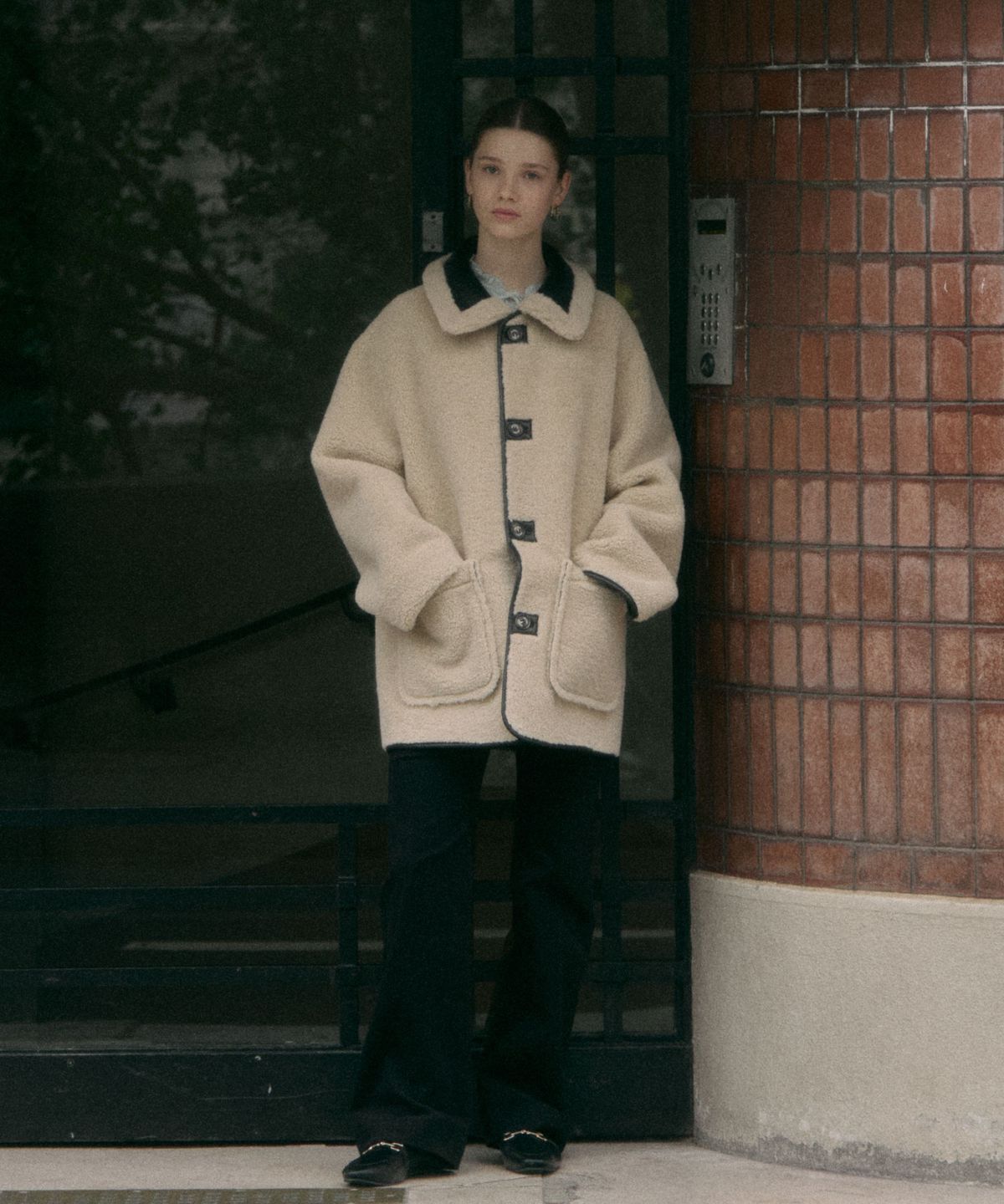 르메메(LEMEME) Monique Reversible Mustang Coat Black