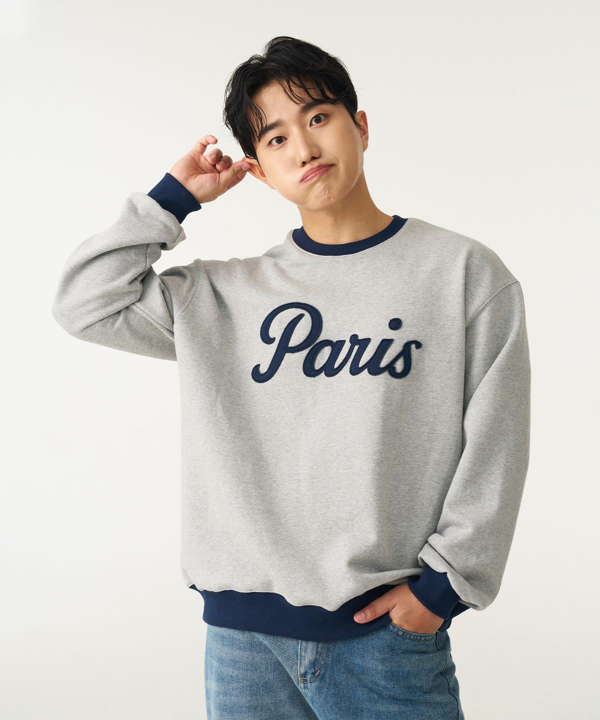 더블에잇(DOUBLE EIGHT) PARIS 아플리케 맨투맨 (그레이)