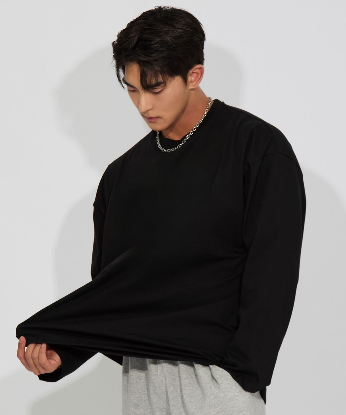 베트랙트(BATTRACT) 무지 특양면 오버핏 롱 슬리브_블랙