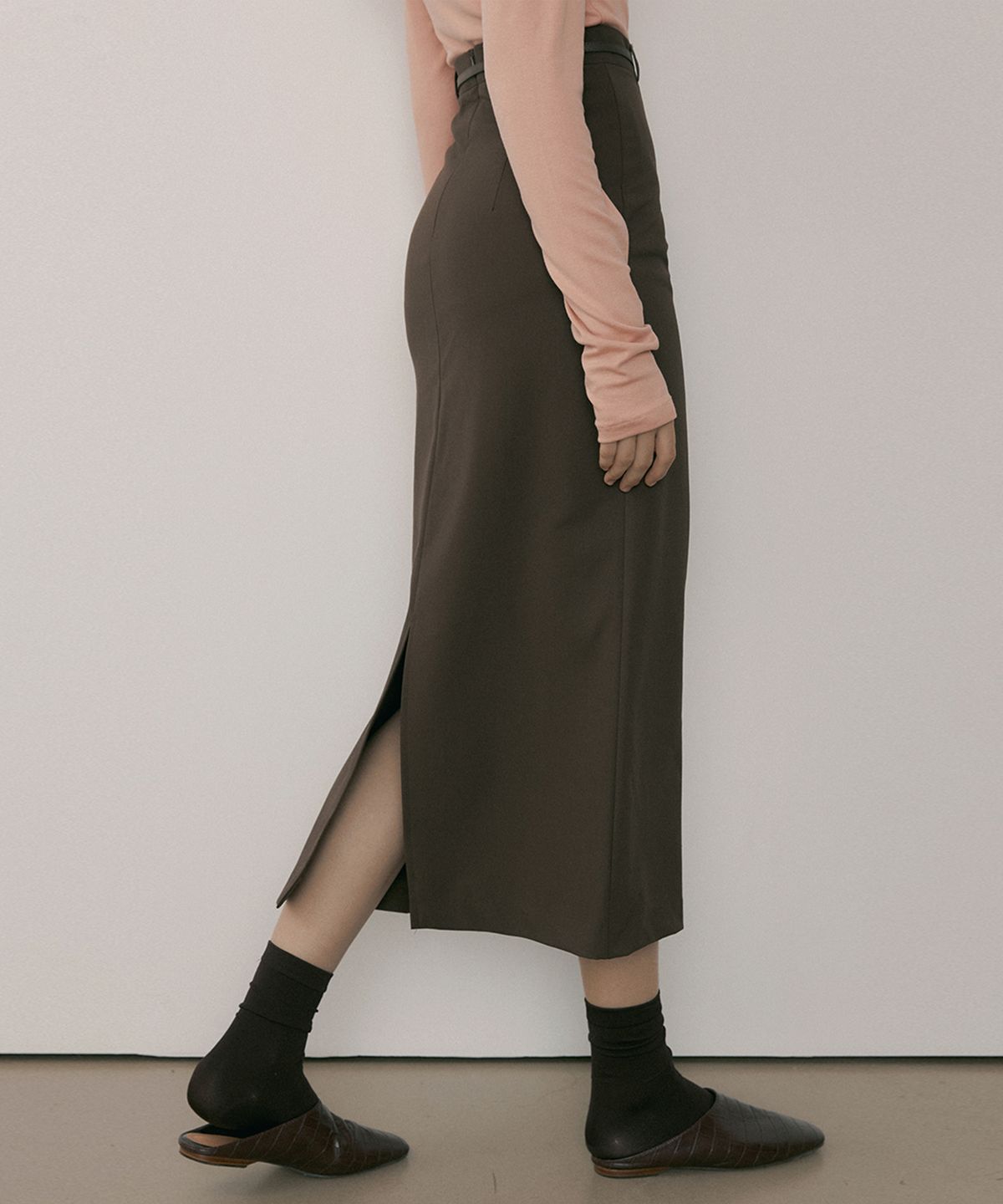 리올그(REORG) [리퍼브 특가] MOR CLASSIC MAXI SLIT SKIRT BROWN