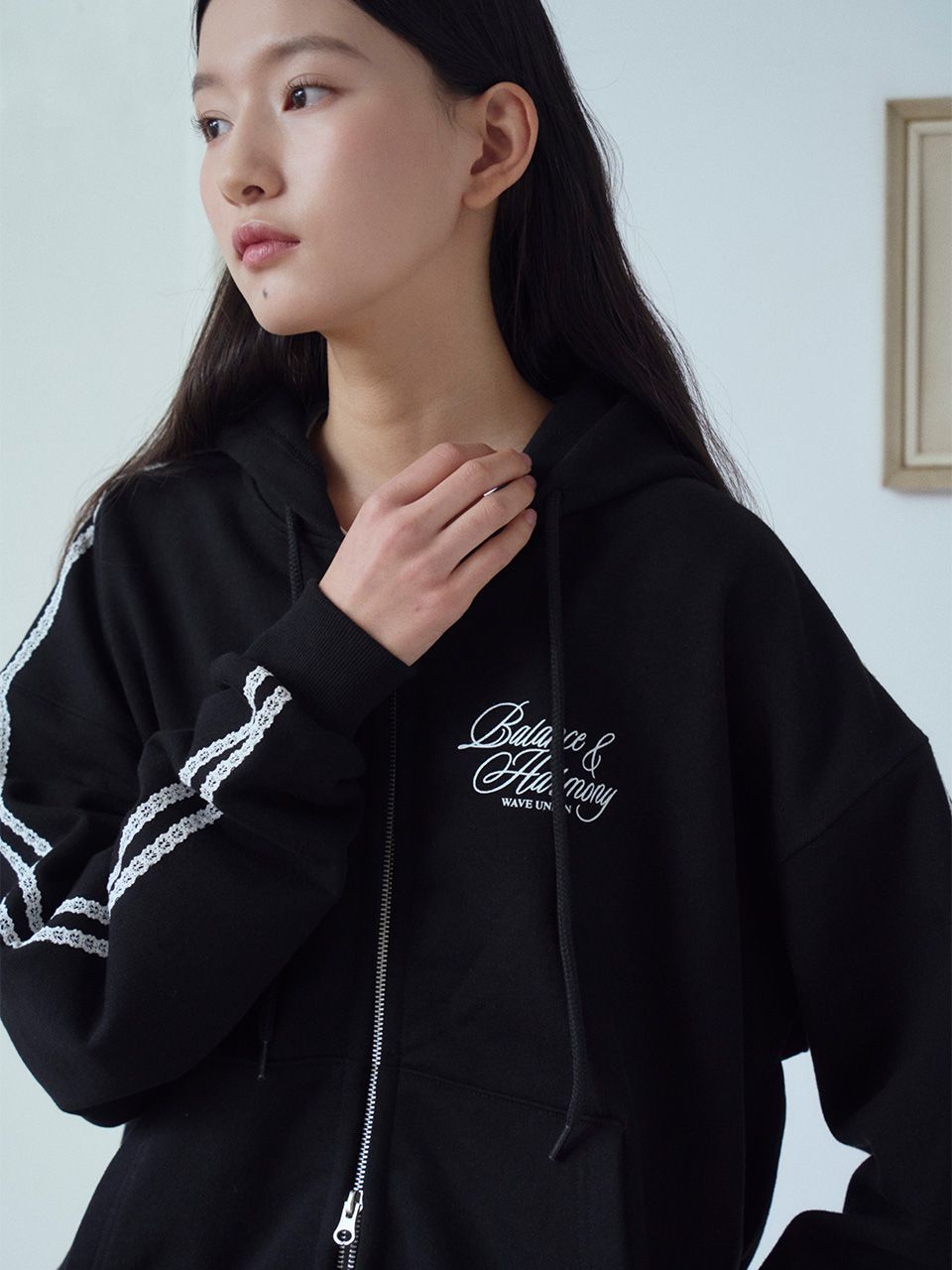 MUSINSA | WAVE UNION Balance Lace Zip up Hoodie black