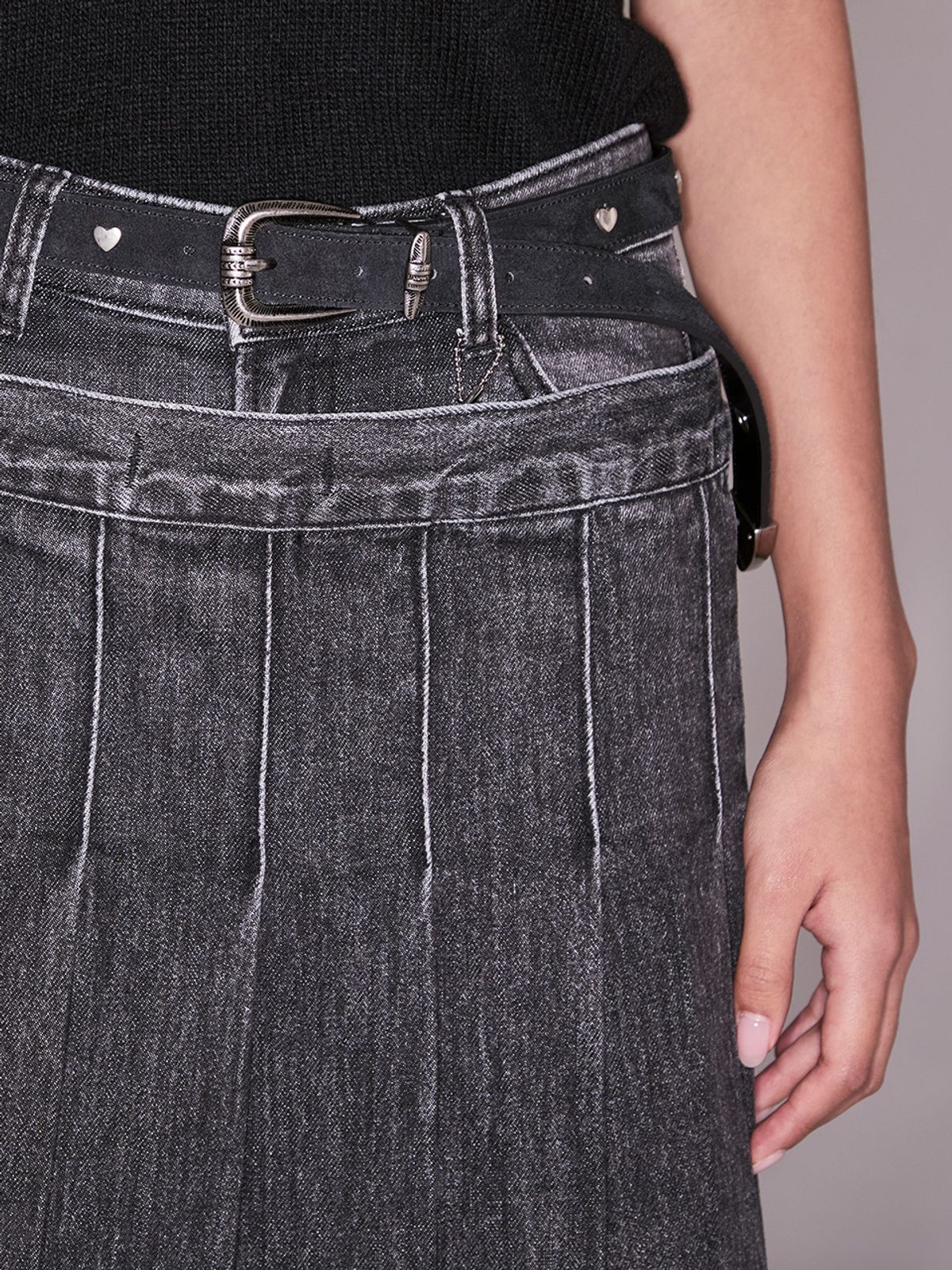 엔디에이 스튜디오(NDA STUDIO) Balance Wrap Skirt