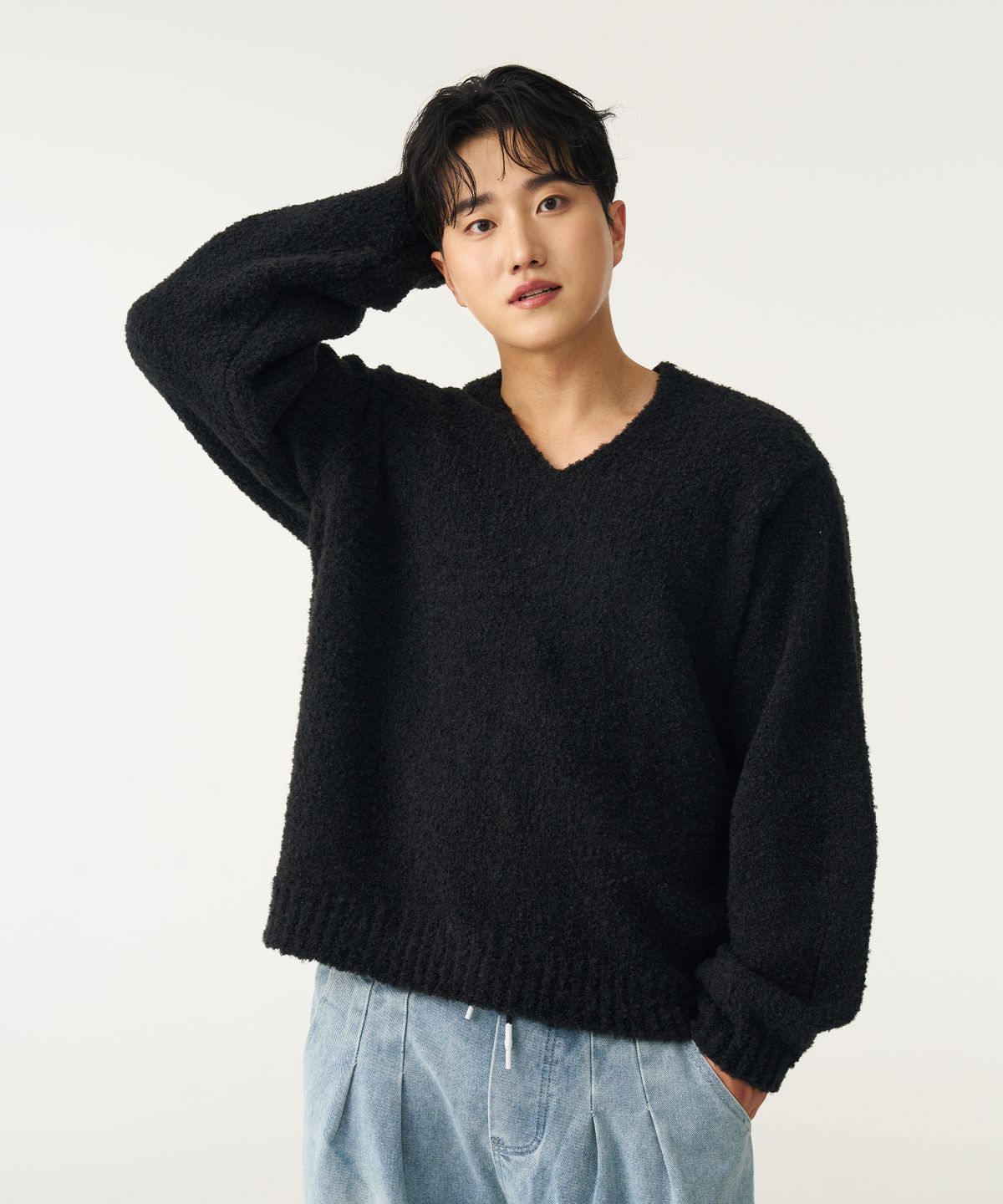 더블에잇(DOUBLE EIGHT) 소프트 텍스쳐 니트 (블랙)