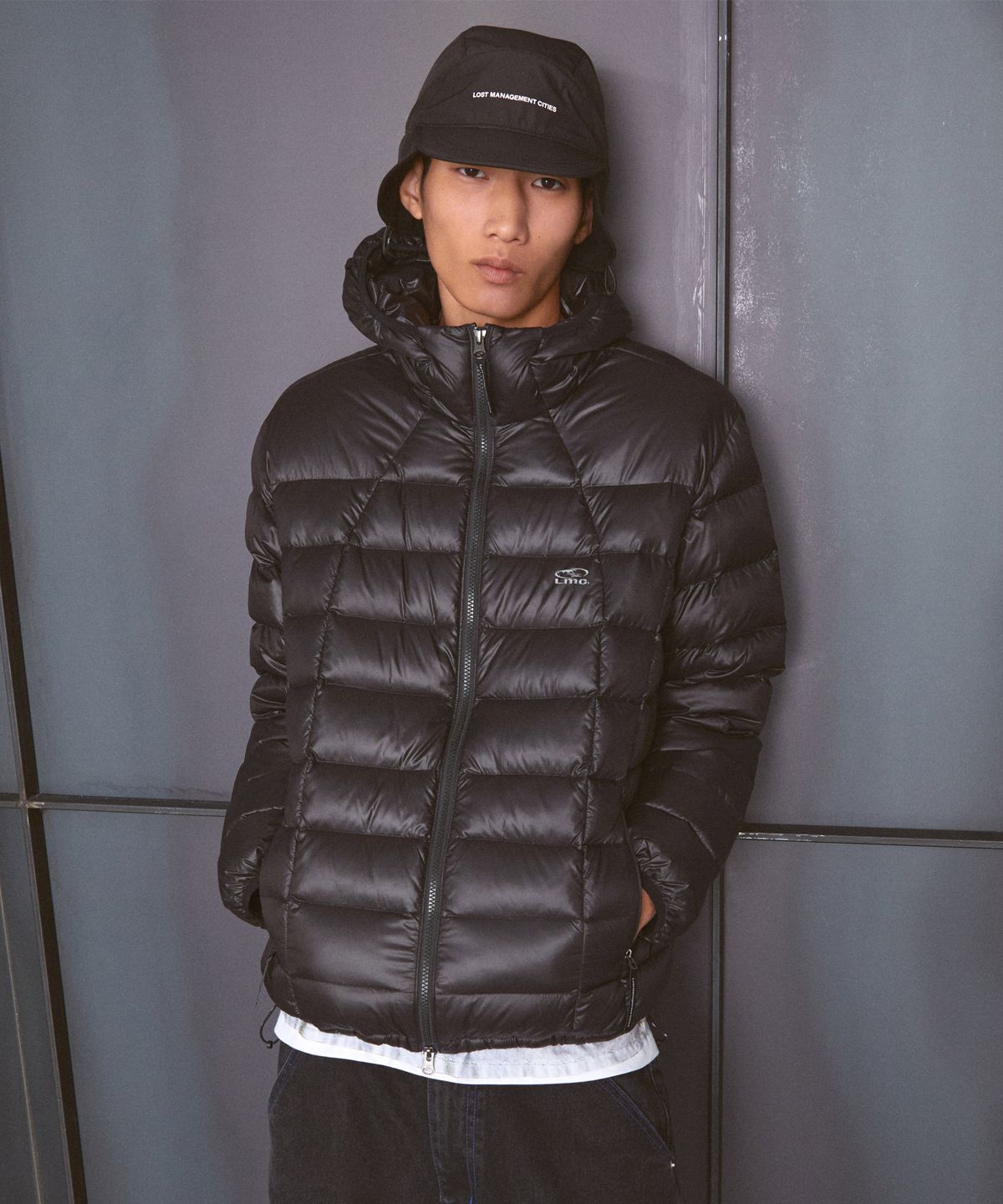 엘엠씨(LMC) OVAL GLOBE LIGHT WEIGHT HOODED DOWN JACKET black