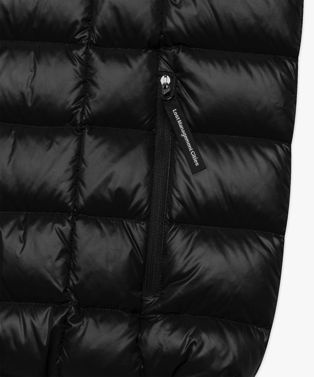 엘엠씨(LMC) OVAL GLOBE LIGHT WEIGHT HOODED DOWN JACKET black