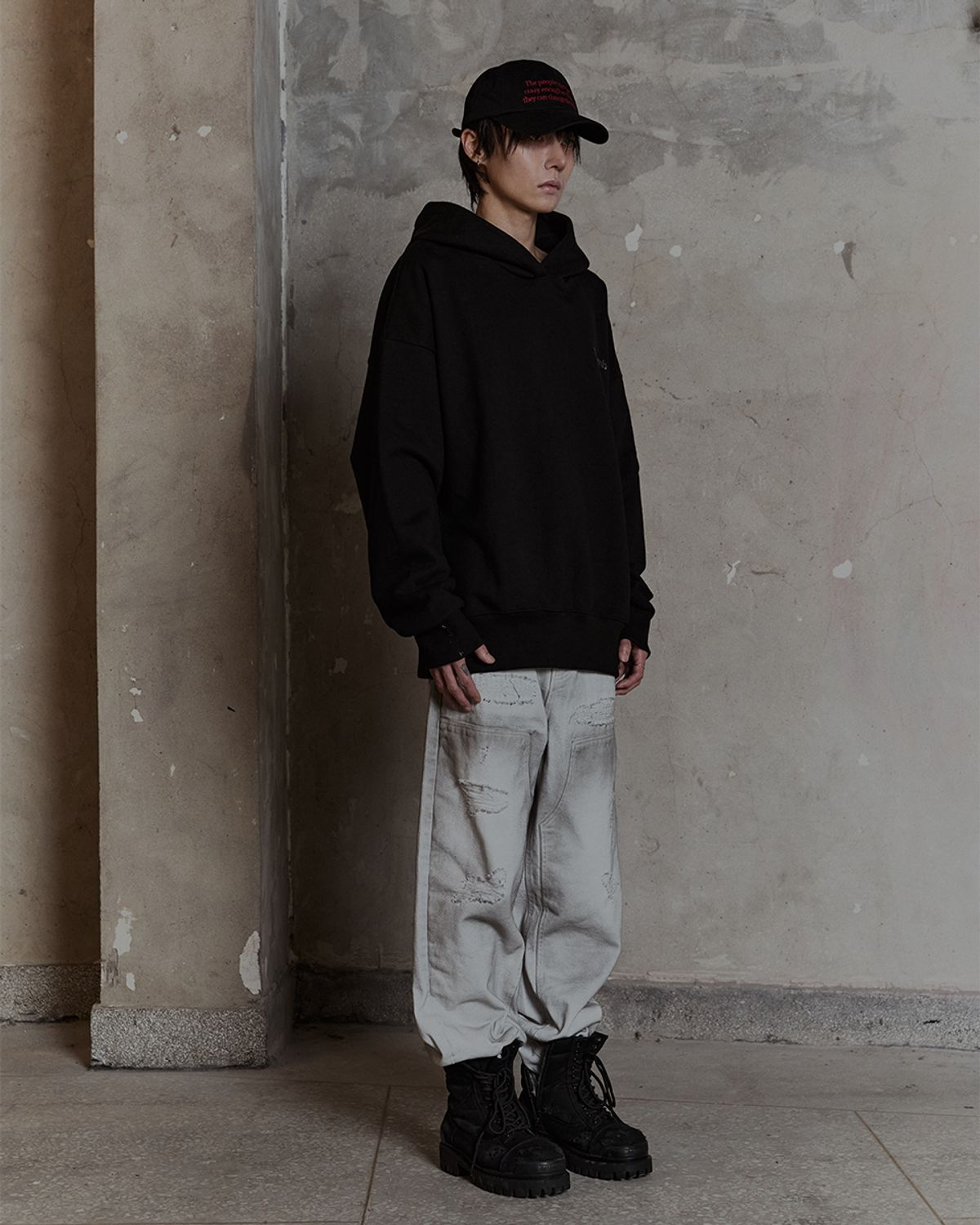덤(THUMB) DECONSTRUCTED VISION HOODIE