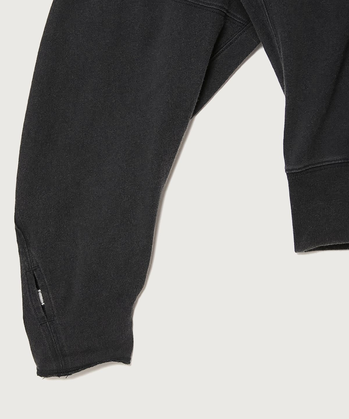 챔피온(CHAMPION) 챔피온 X 엔할리우드 빅 포켓 롱슬리브 Off Black