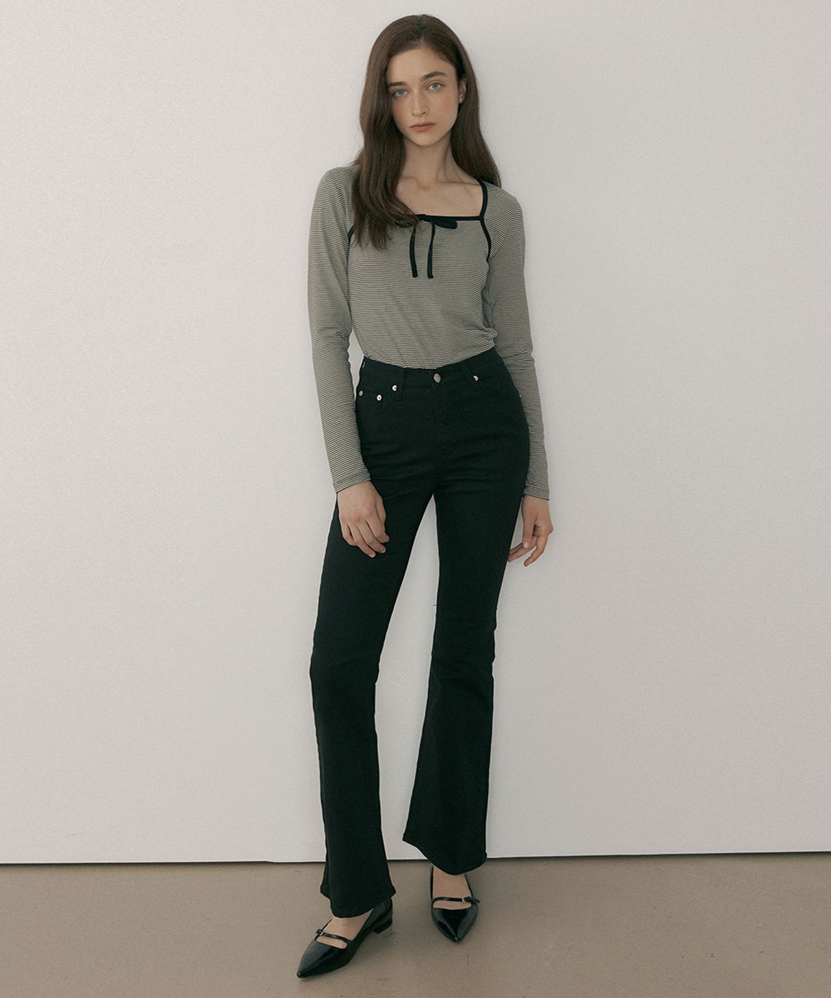 리올그(REORG) [리퍼브 특가] MOR STRIPE SQUARE NECK RIBBON T-SHIRTS LIGHT KHAKI