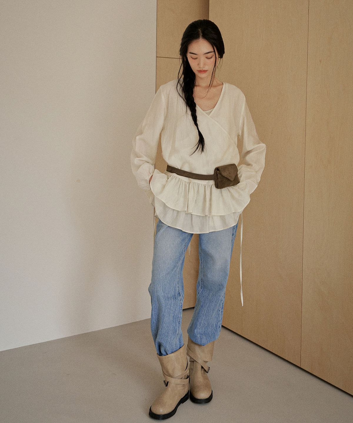 아우로(OURO) FRILL BLOUSE SET-UP [ CREAM ]