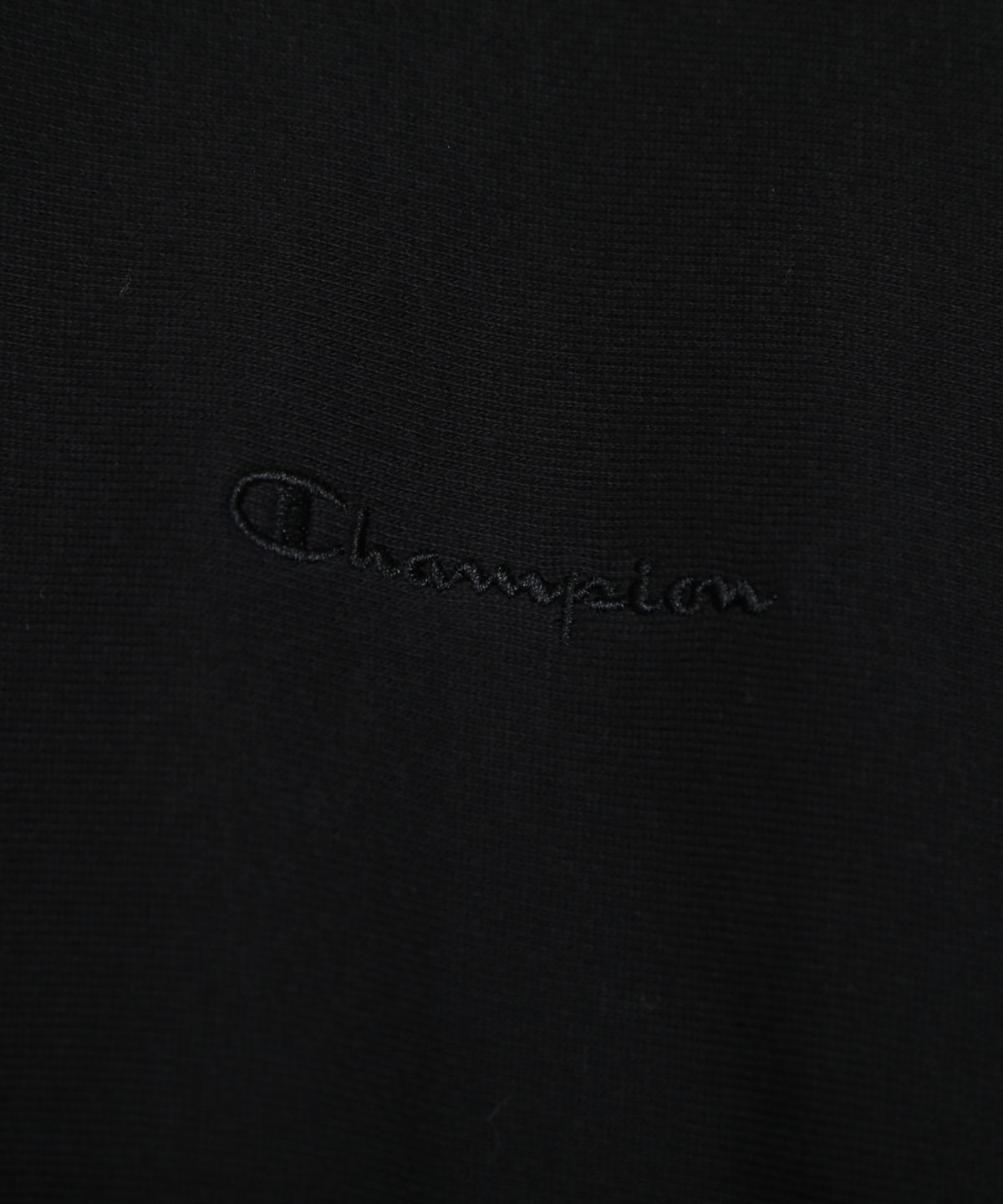 챔피온(CHAMPION) 여성 리버스위브 루즈핏 크루넥 스웨트셔츠 Off Black