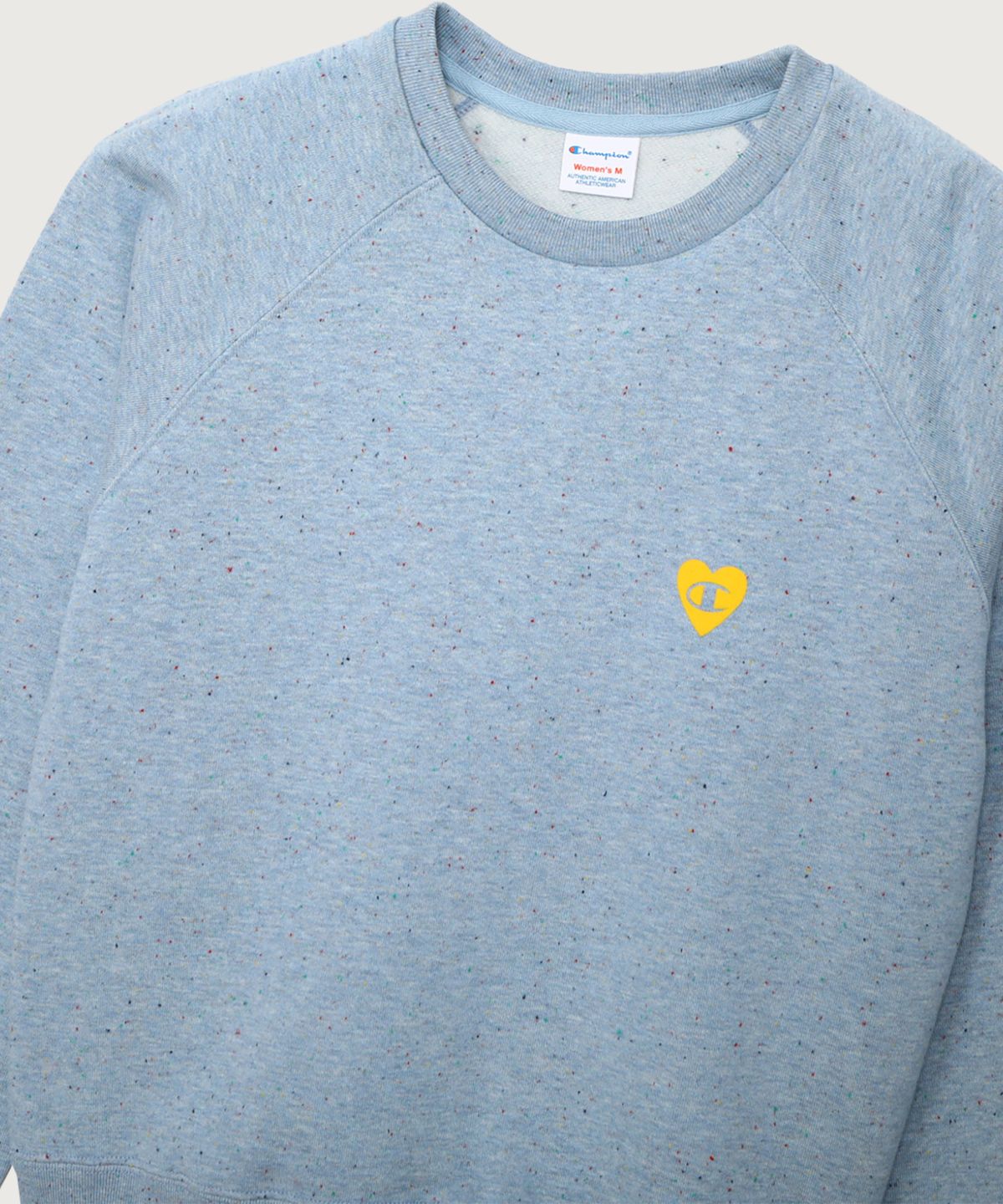 챔피온(CHAMPION) 여성 하트 로고 루즈핏 스웨트셔츠 Light Blue
