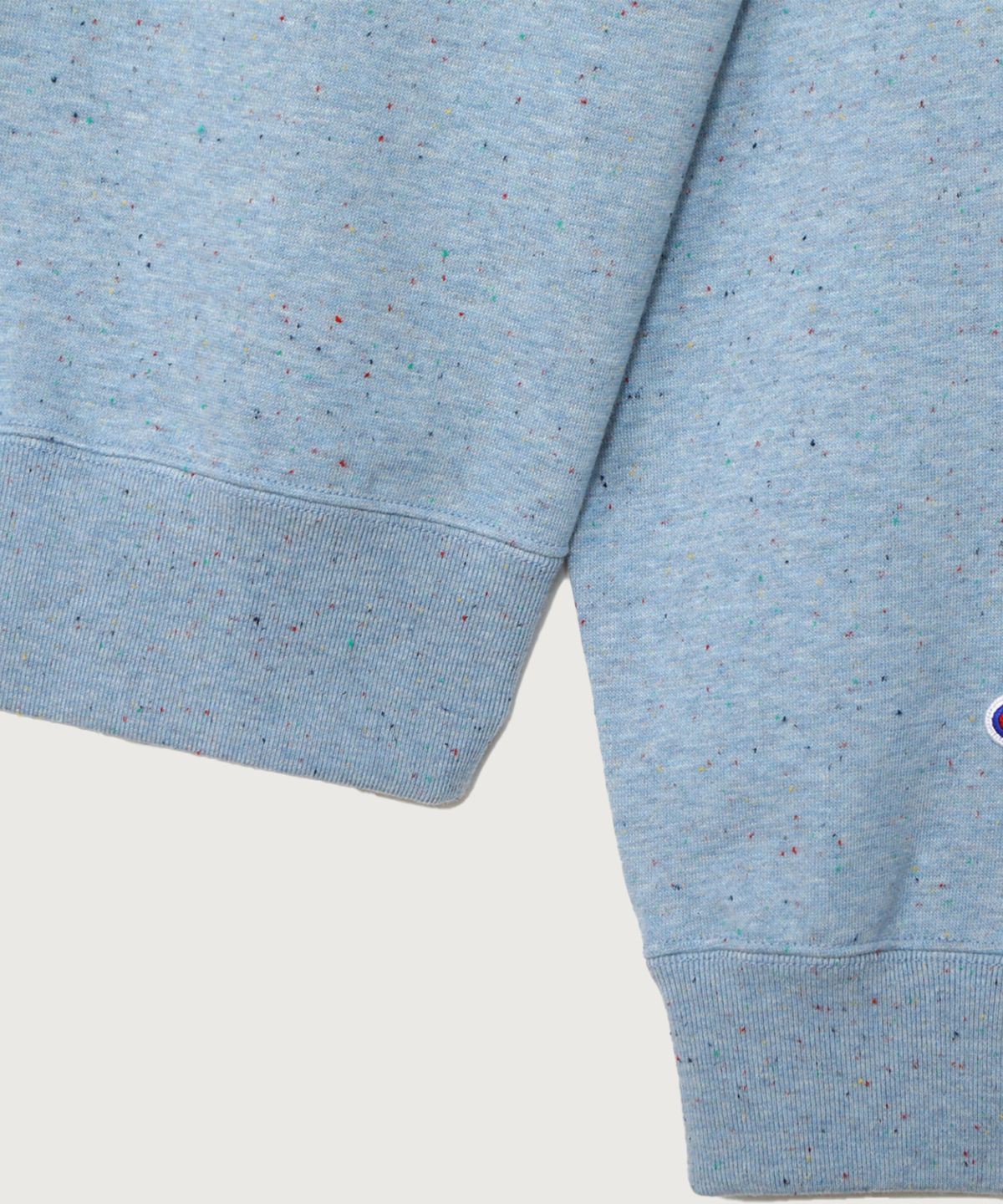 챔피온(CHAMPION) 여성 하트 로고 루즈핏 스웨트셔츠 Light Blue