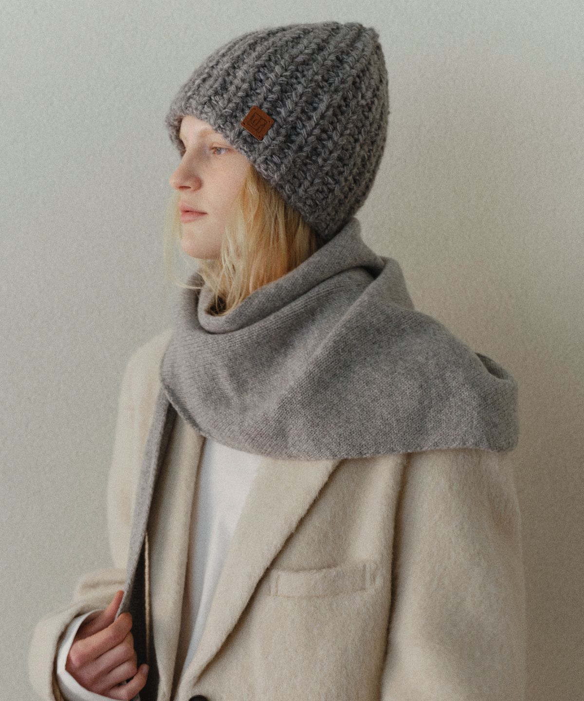 유라고(URAGO) Triangle wrap muffler