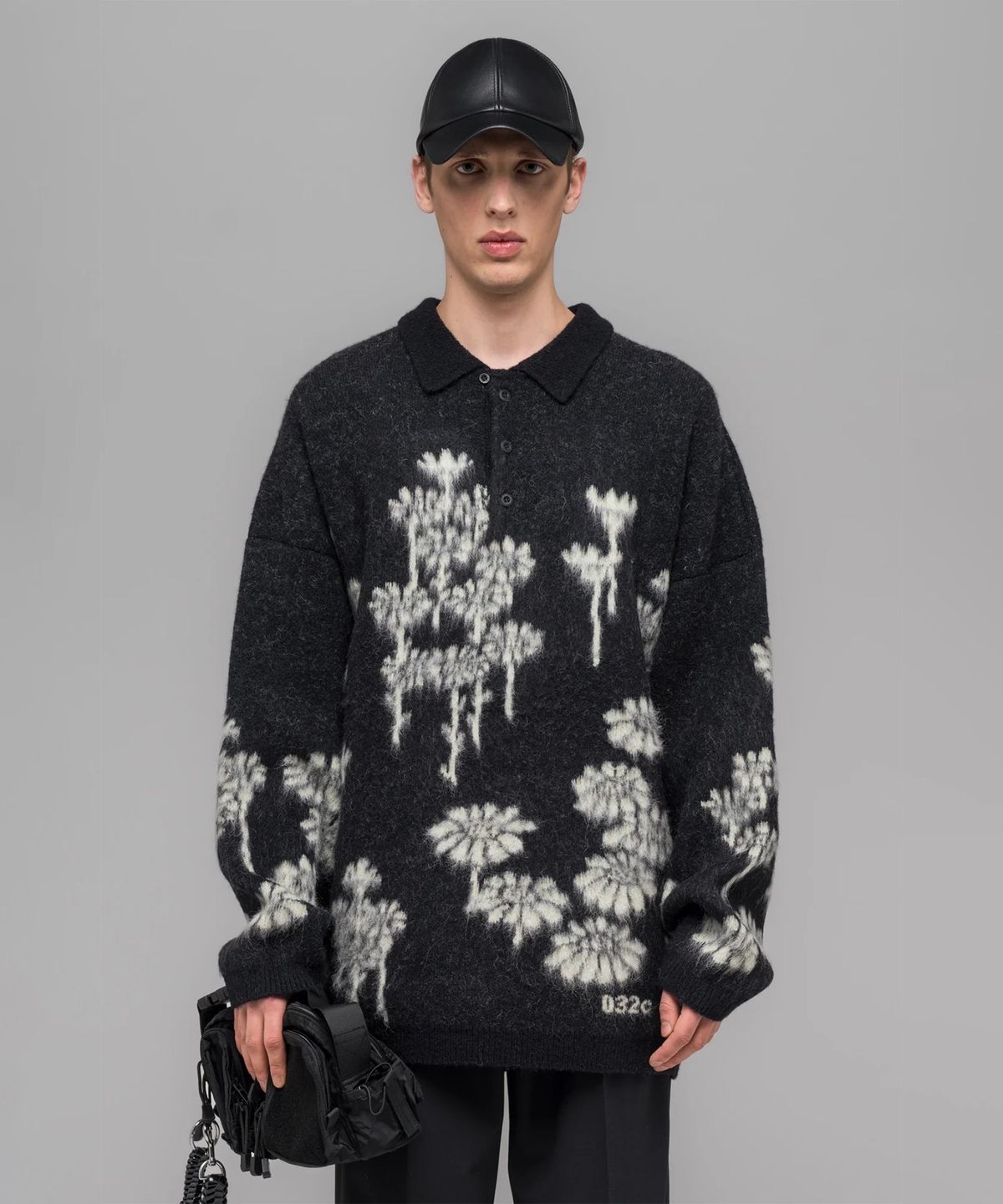 032씨(032C) (U) 멜팅 데이지 니트 폴로 셔츠 블루 그린 MELTING DAISIES KNIT LS POLO SHIRT BLACK/PHOSPHOR GREEN