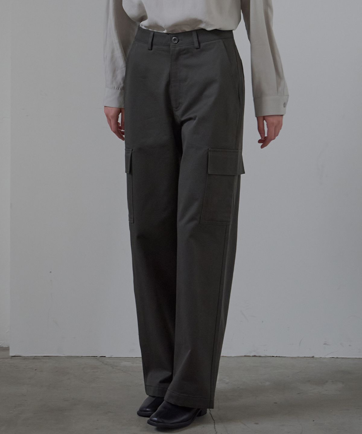 벗튼(BUT'TON) Cargo Pocket Wide Pants (Charcoal)
