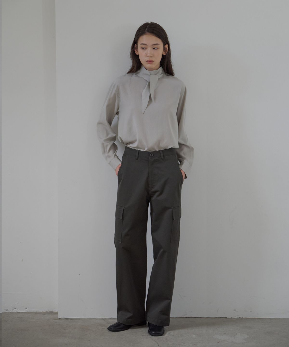 벗튼(BUT'TON) Cargo Pocket Wide Pants (Charcoal)