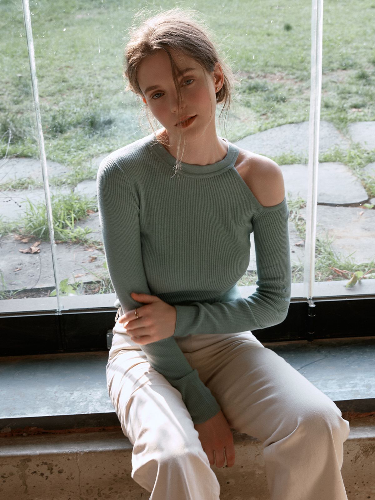 르니나(LENINA) THEA cutout knit top_MINT