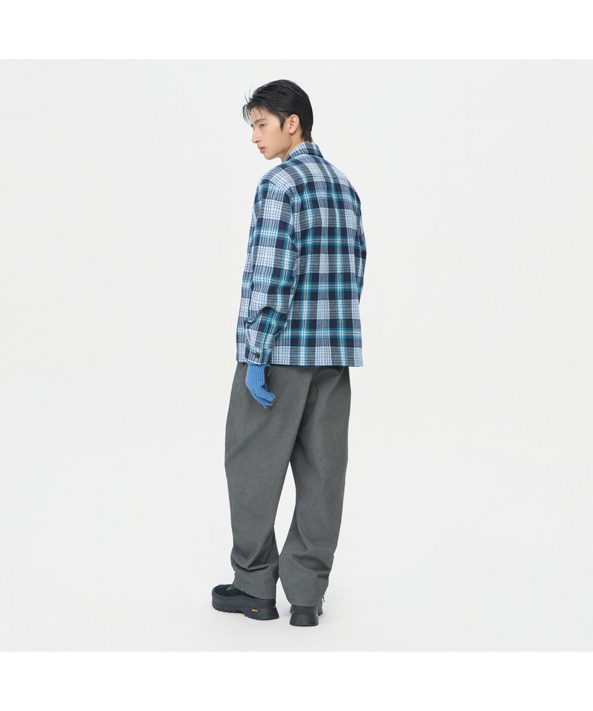 커스텀멜로우(CUSTOMELLOW) Blue Check Zip Up Outer Shirt CWSAW25303BUX