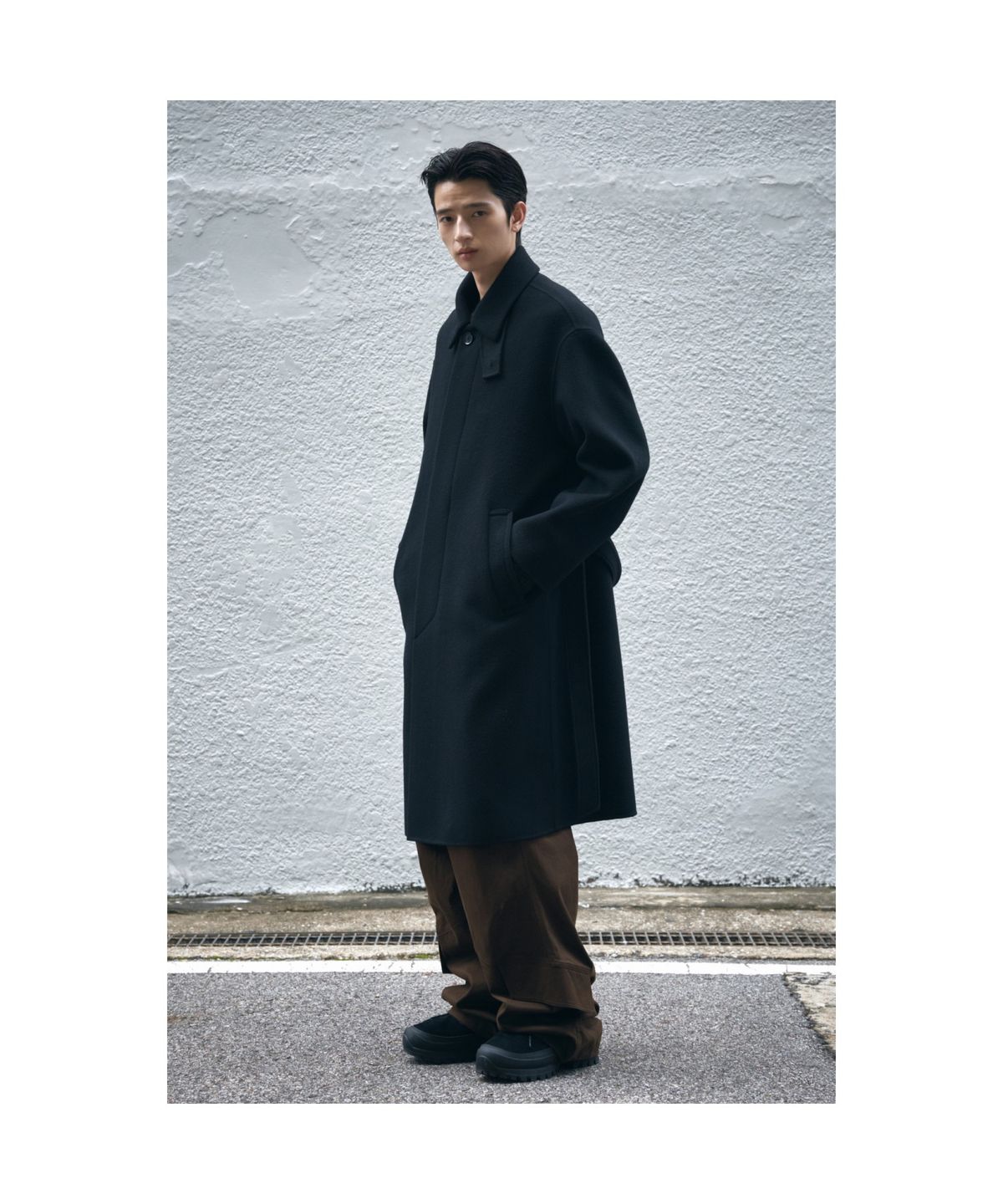 커스텀멜로우(CUSTOMELLOW) Black Wool Mac Coat CQCAW25711BKX