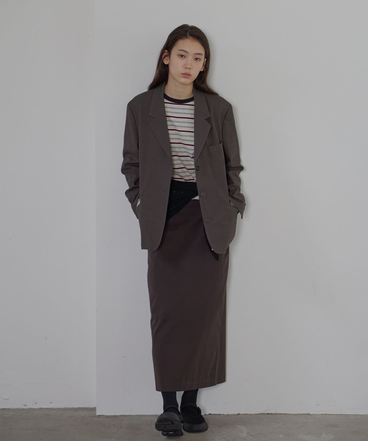 벗튼(BUT'TON) Standard Fit Long Skirt (Charcoal Brown)