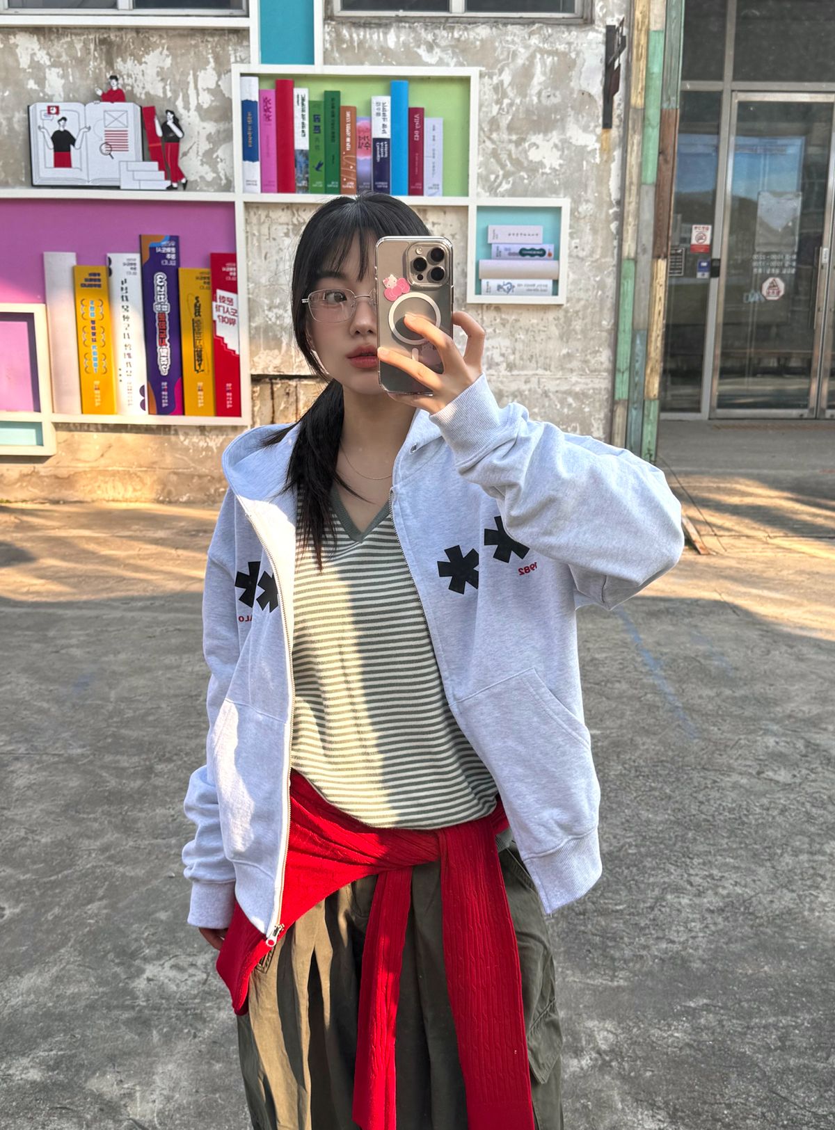 아모우(AMOU) Square Star Hoodie Zip Up WHITE MELANGE