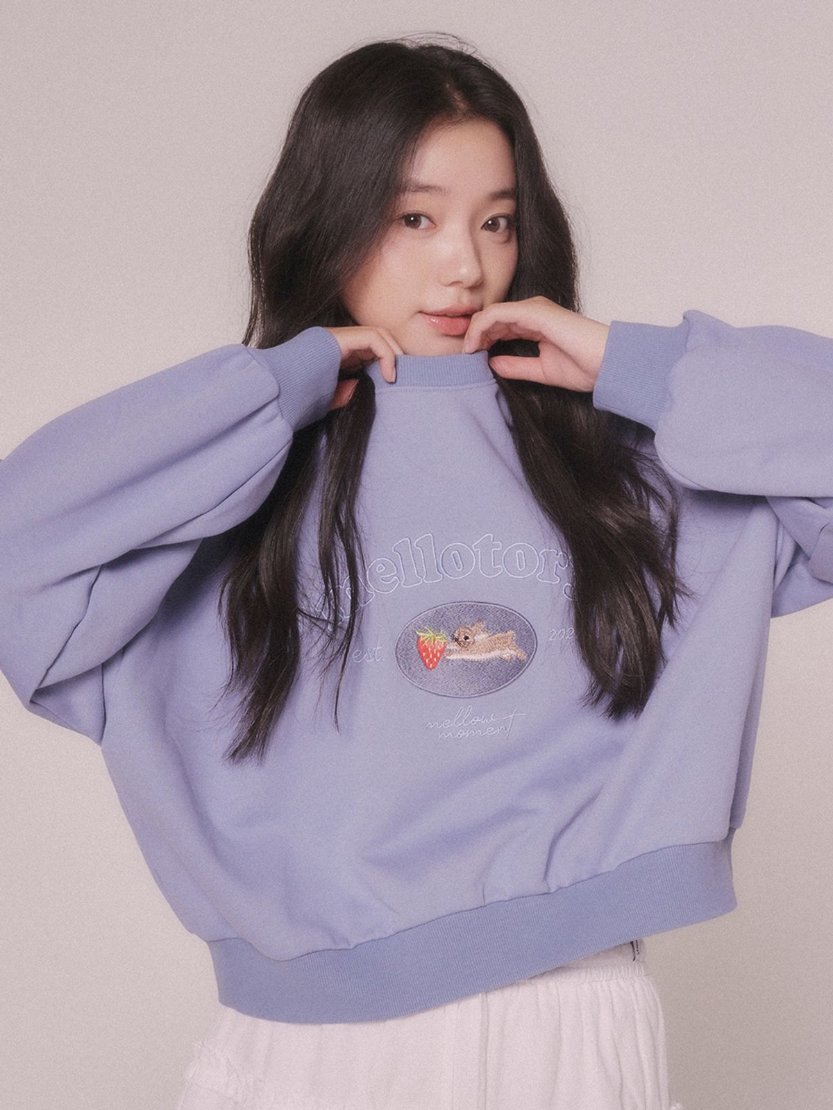 멜로토리(MELLOTORY) 래빗 자수 스웨트셔츠 (2color)