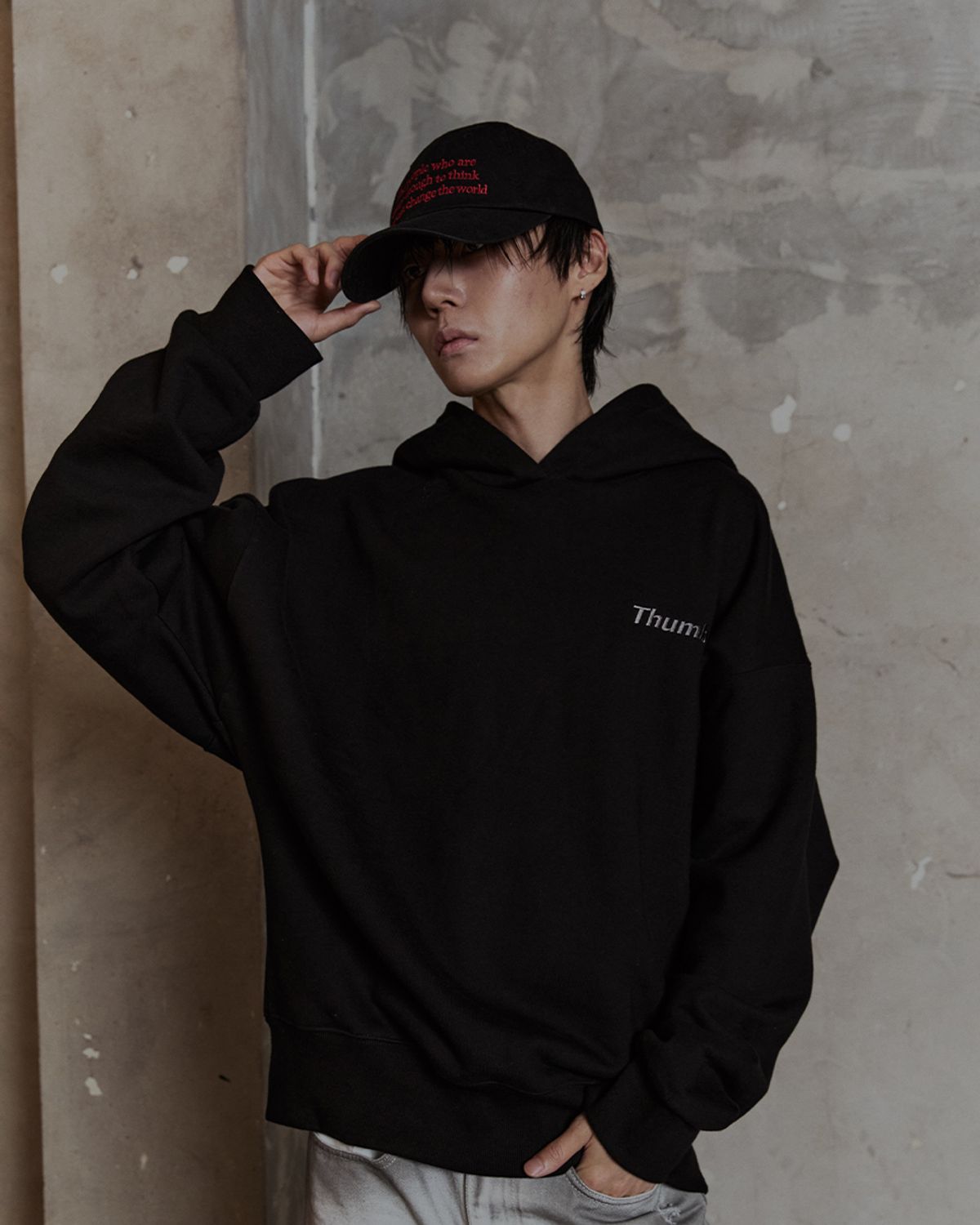 덤(THUMB) VINTAGE LETTERING CAP (BLACK)