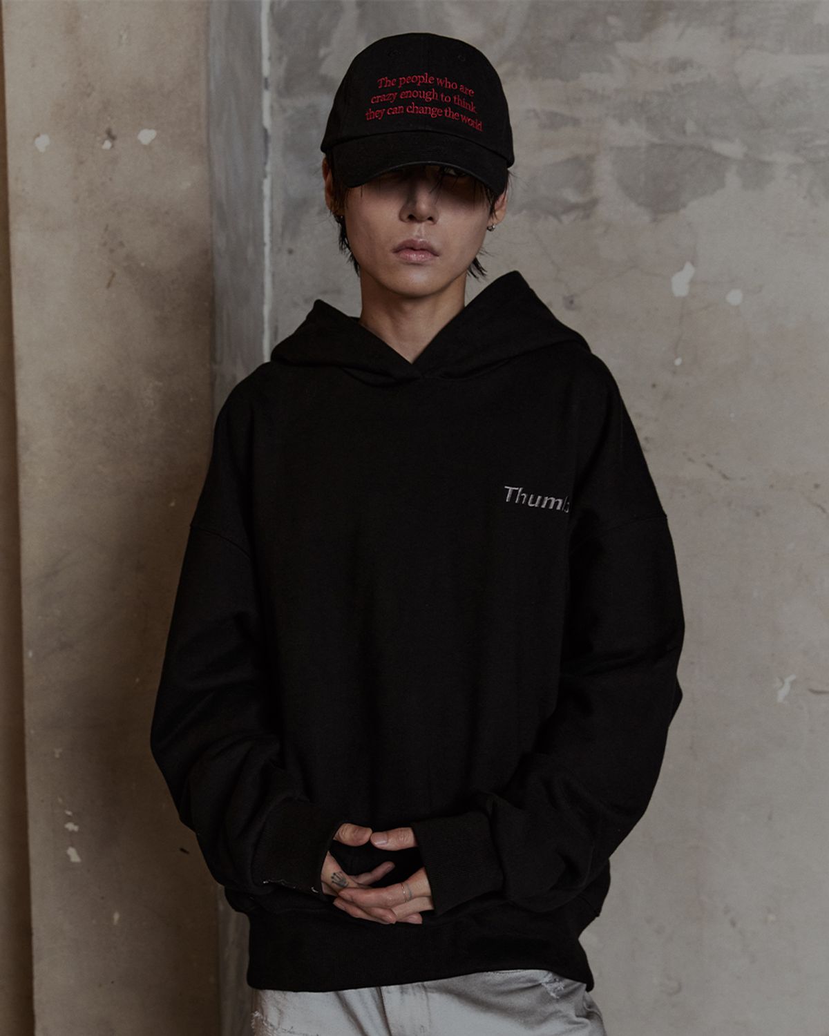 덤(THUMB) VINTAGE LETTERING CAP (BLACK)