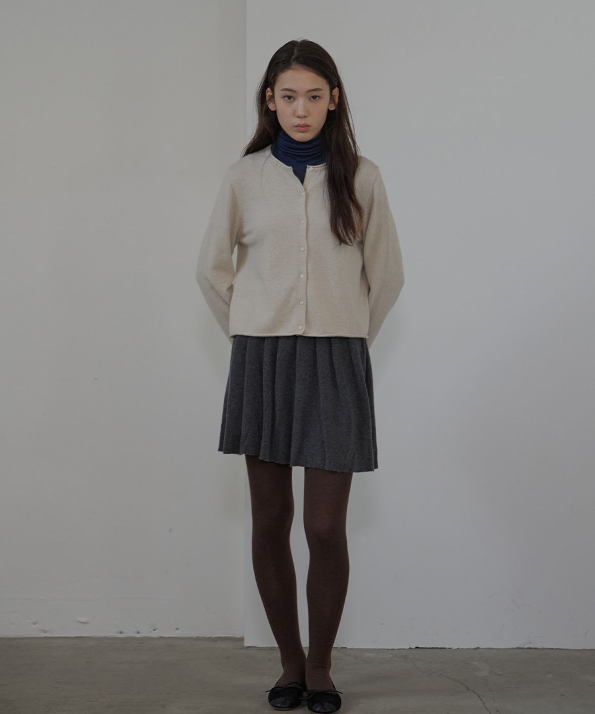 벗튼(BUT'TON) Pleats Wool Mini Skirt (Charcoal)