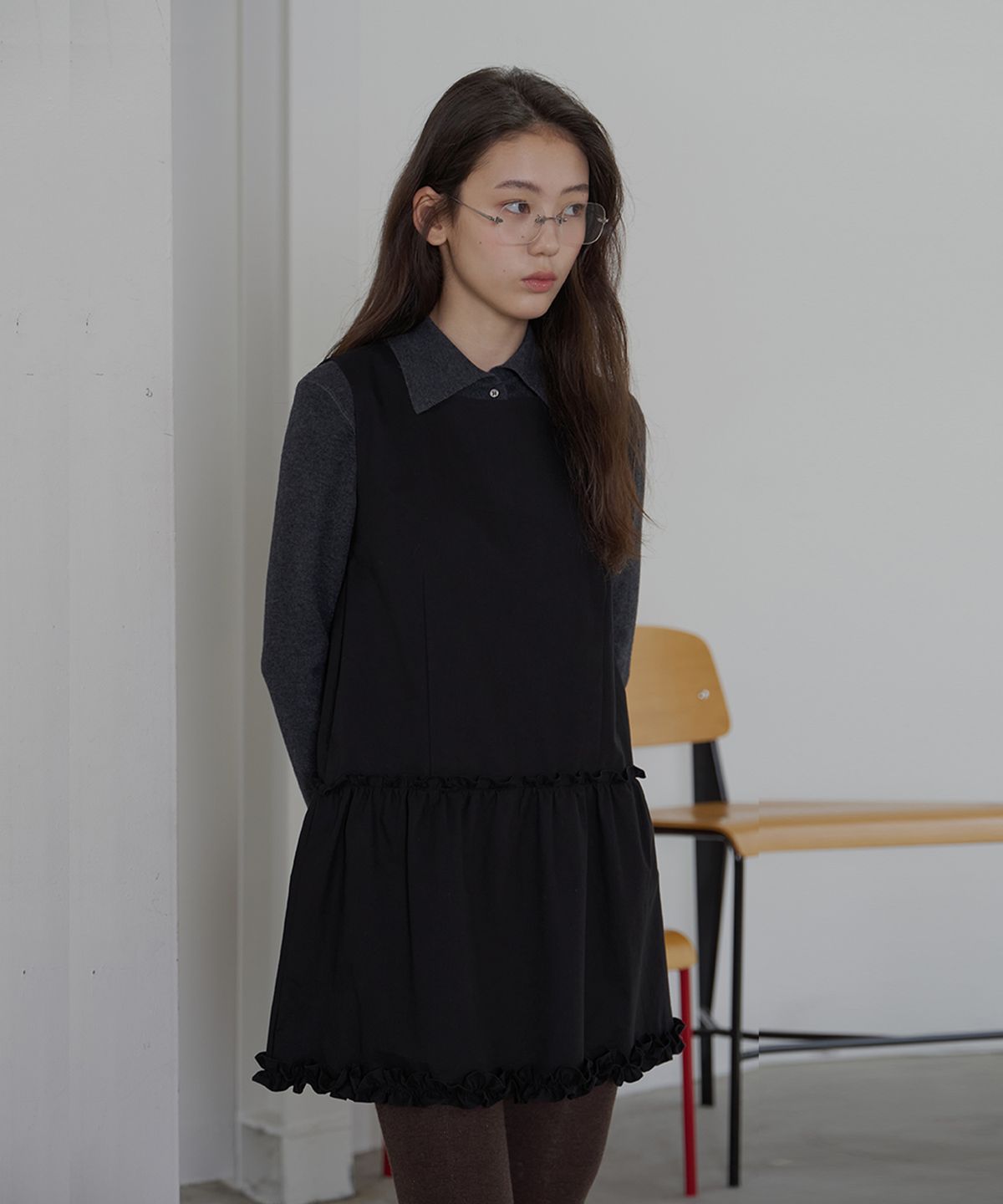 벗튼(BUT'TON) Frill Detail Onepiece (Black)